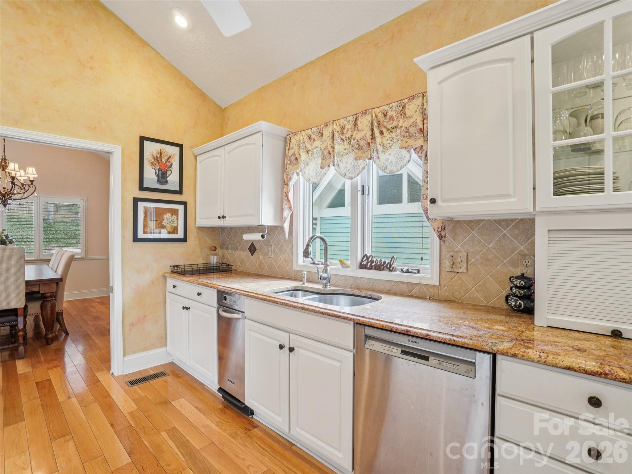 Single Family Residence at 38 Highland Pointe Drive, Weaverville, photo 13 of 45