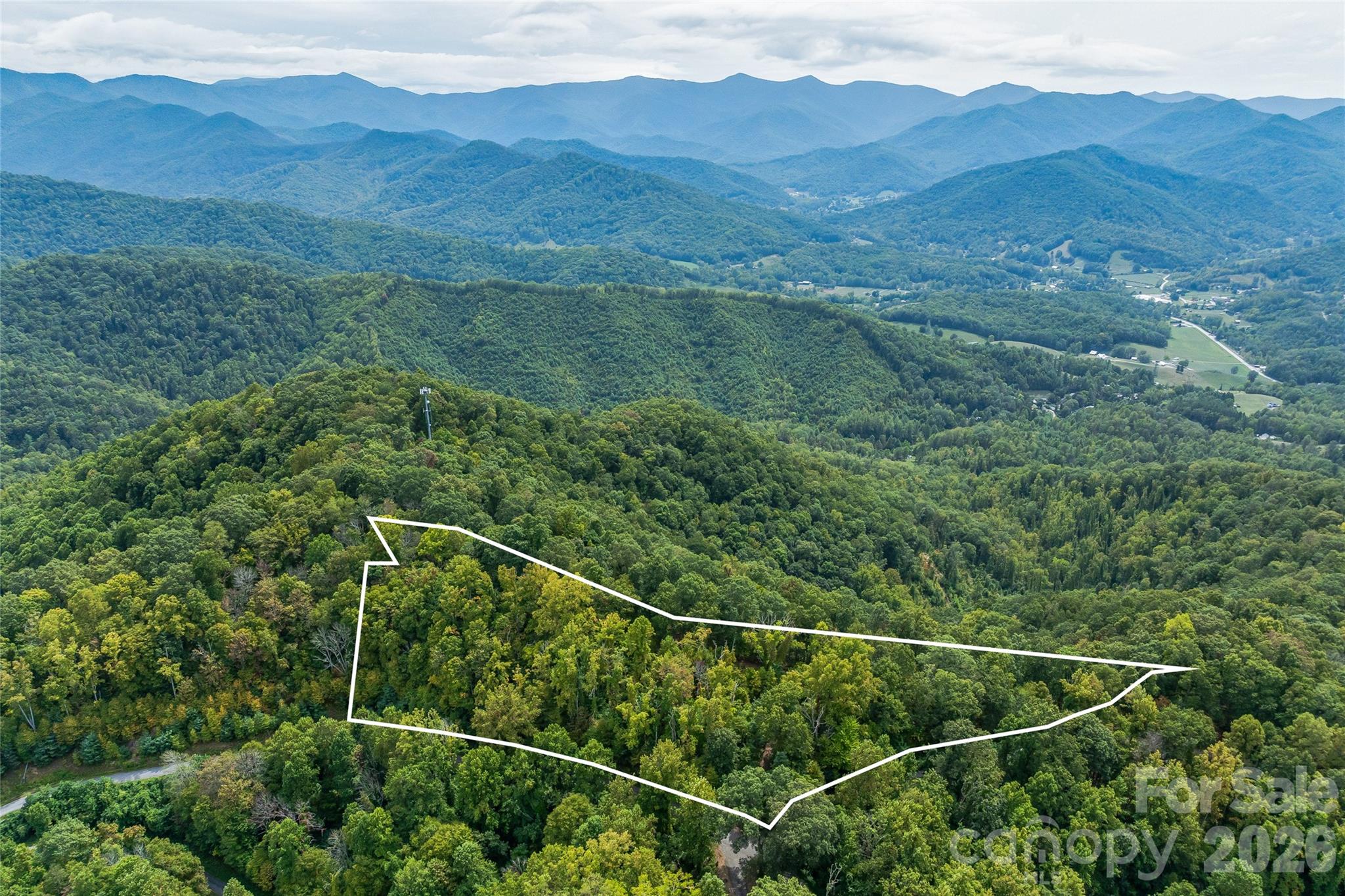 ridge line property with amazing winter views - 1380 Seven Glens Drive, Weaverville