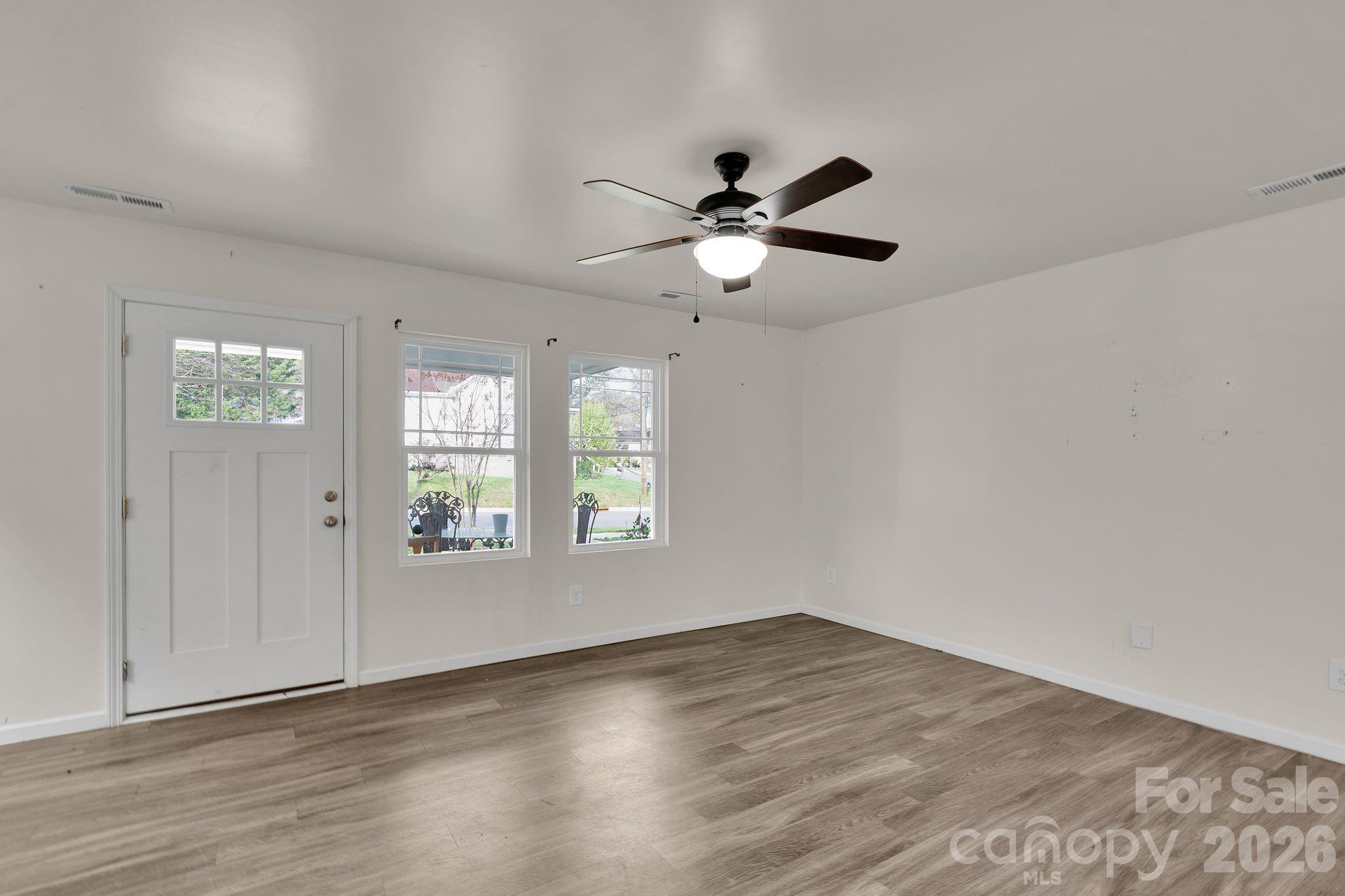 Townhouse at 372 E Mills Avenue, Mooresville, photo 21 of 28