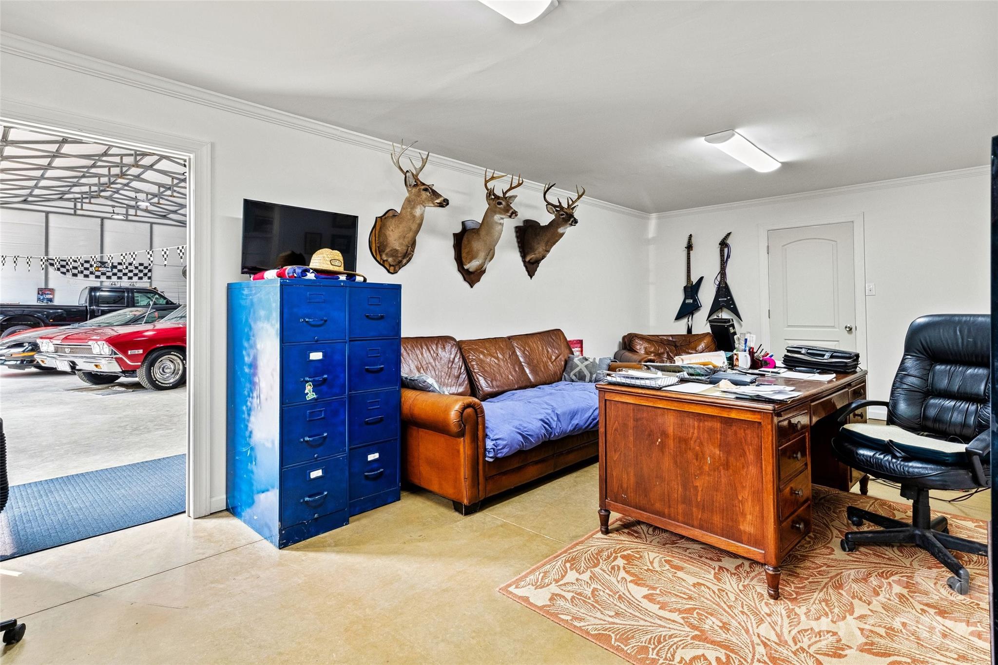 home office space located in the garage - 6051 Pointe West Lane, Vale