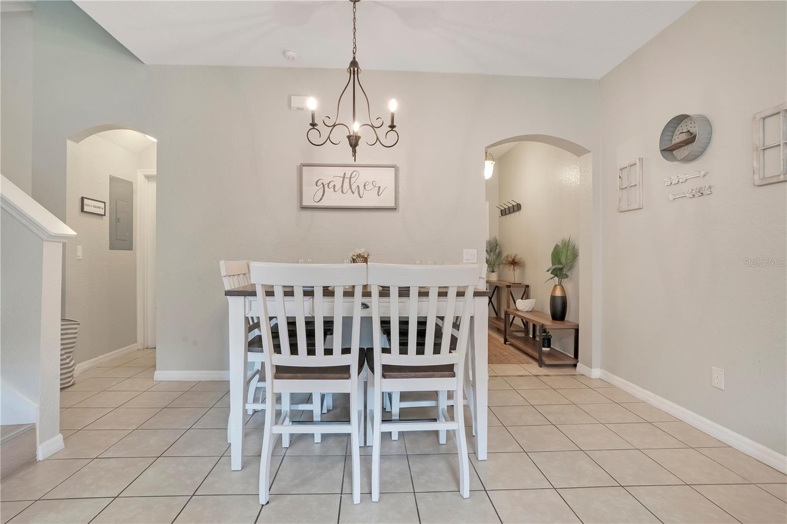 Dining Area - 219 MIRAMAR AVE, DAVENPORT