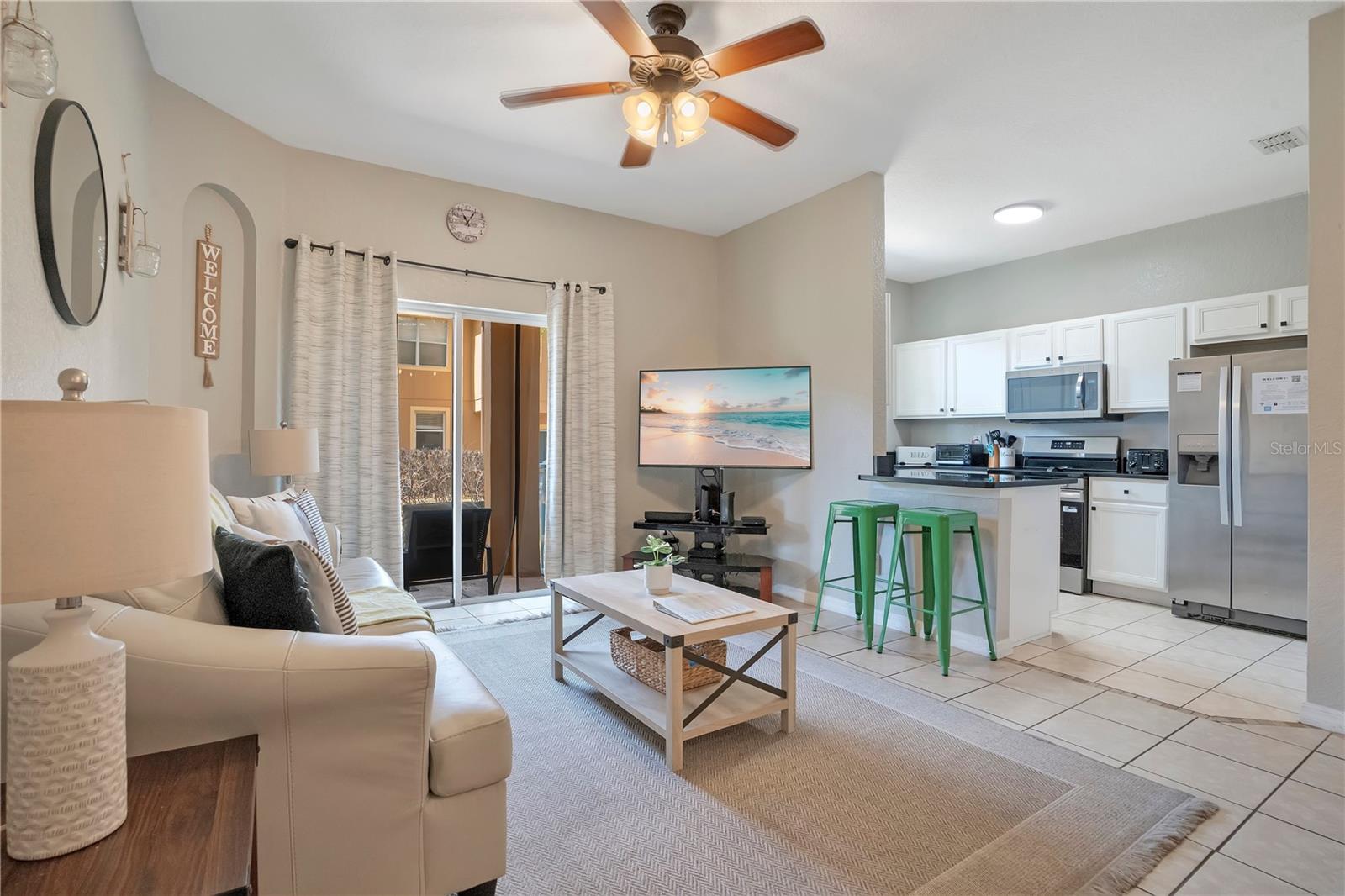 Living Room - 219 MIRAMAR AVE, DAVENPORT