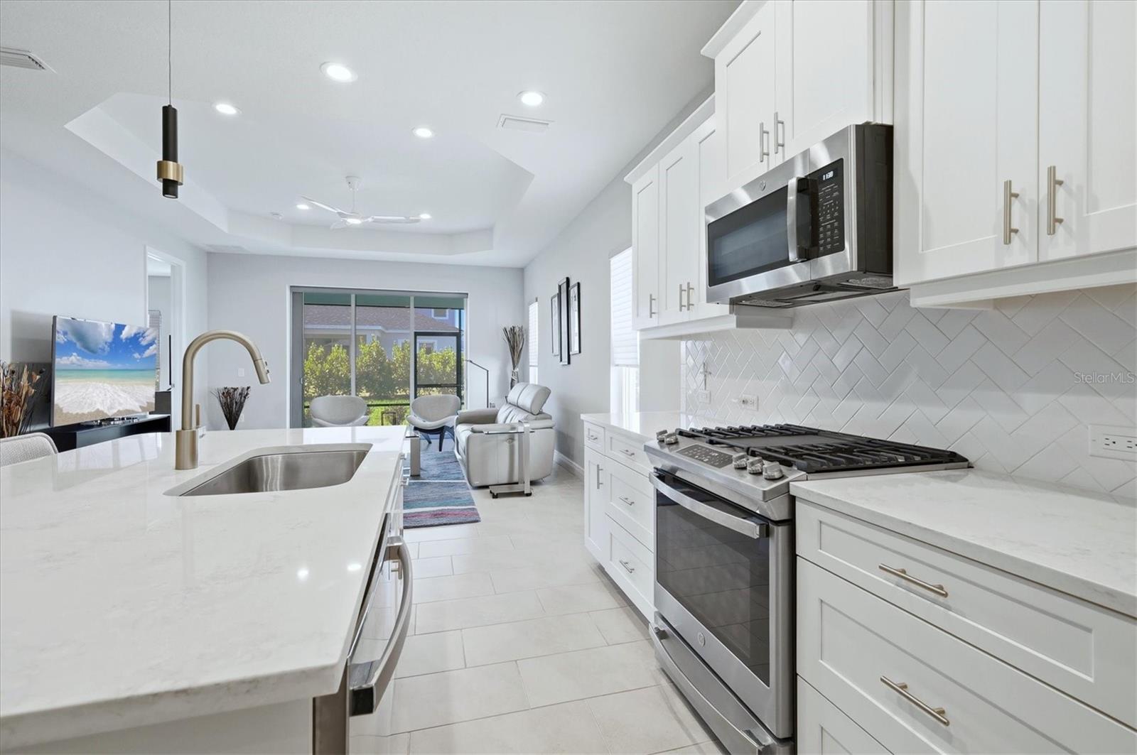 Single Family Residence at 10117 SPRUCE RIVER WAY, PARRISH, photo 15 of 77