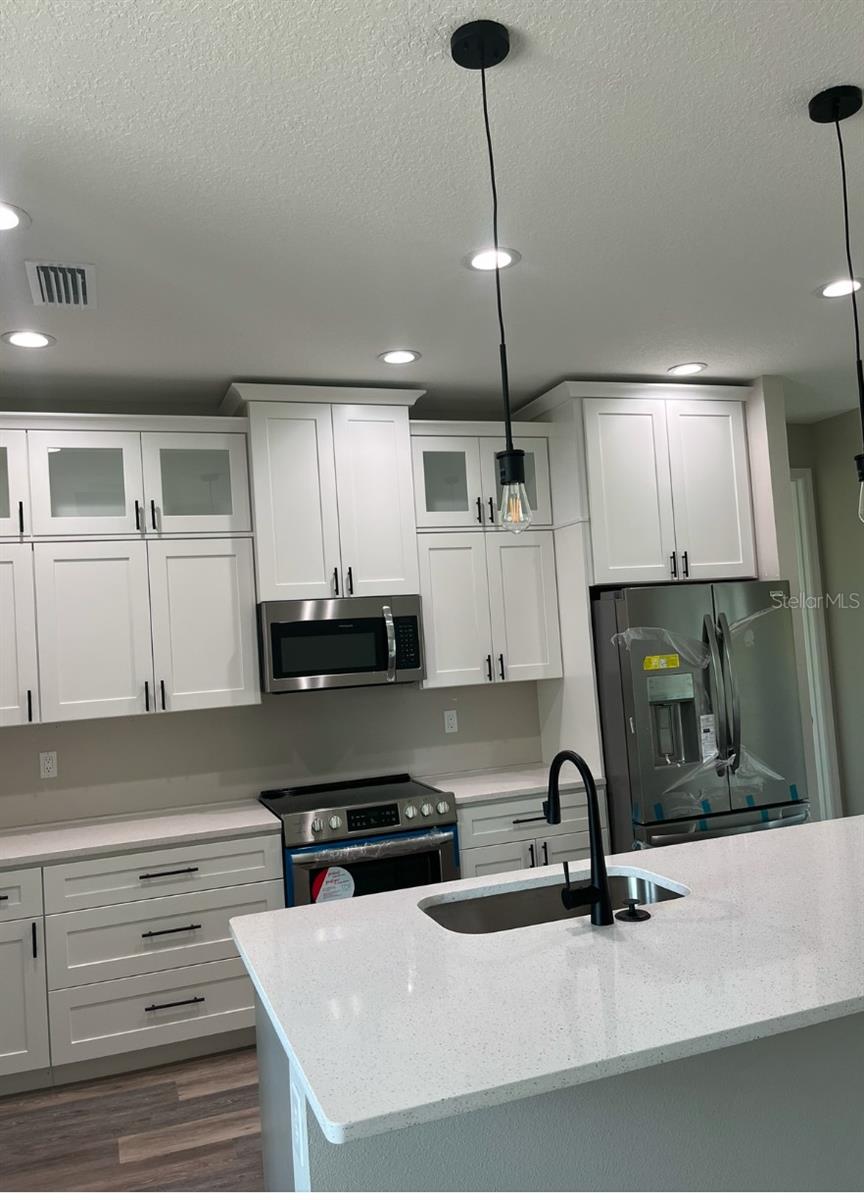 Single Family Residence at 7194 PINEDALE DR, PORT CHARLOTTE, photo 9 of 24