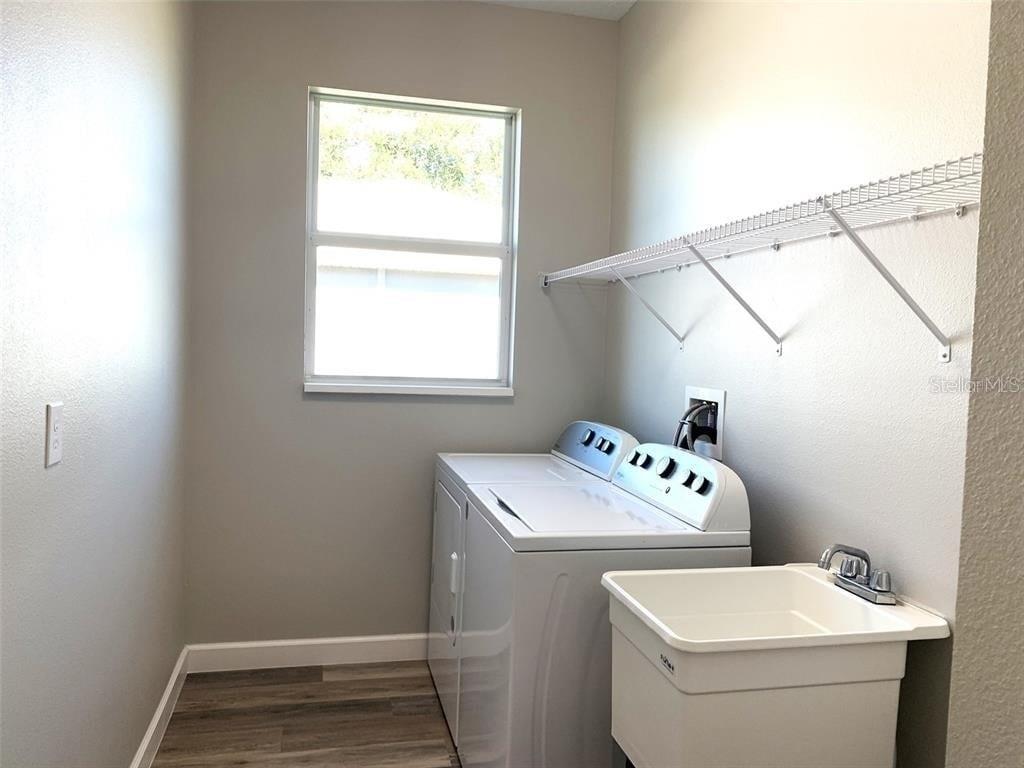 Single Family Residence at 7194 PINEDALE DR, PORT CHARLOTTE, photo 10 of 24