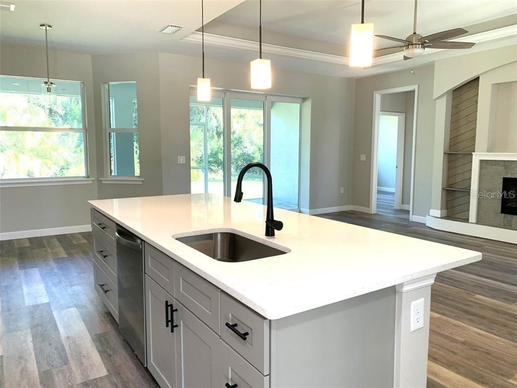 Single Family Residence at 7194 PINEDALE DR, PORT CHARLOTTE, photo 18 of 24