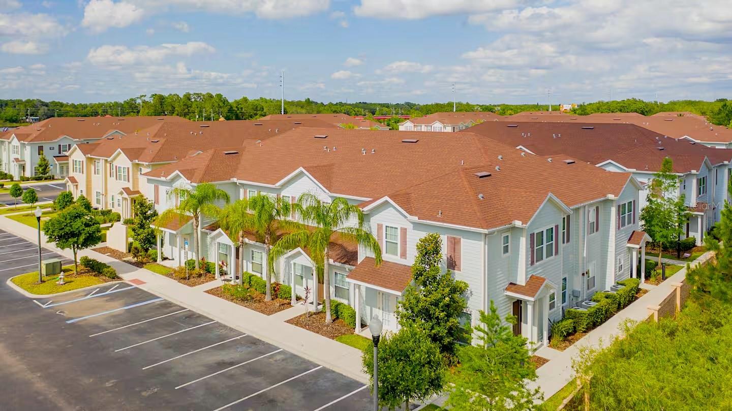 3201 GOLD LN