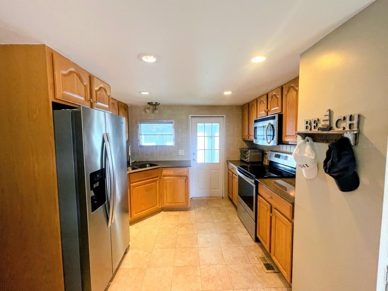 Mobile Home at 816 TURF, VENICE, photo 9 of 22