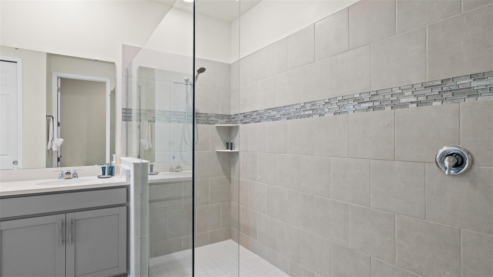 Villa at 8917 COCONUT BREEZE DR, KISSIMMEE, photo 19 of 87