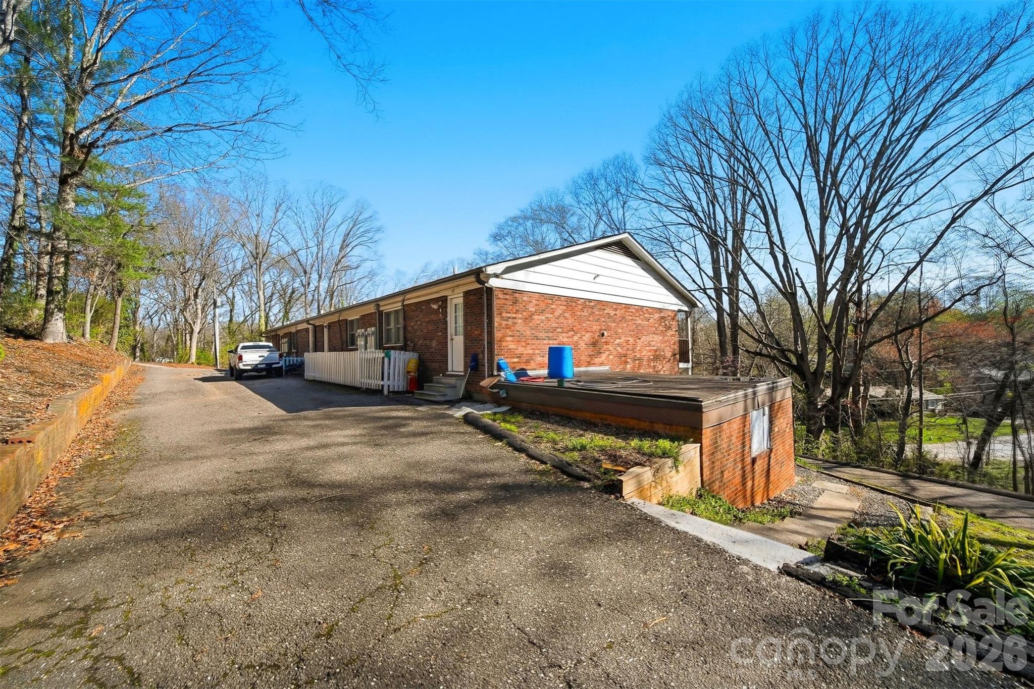 Apartment at 1075 7th Avenue NW, Hickory, photo 6 of 13