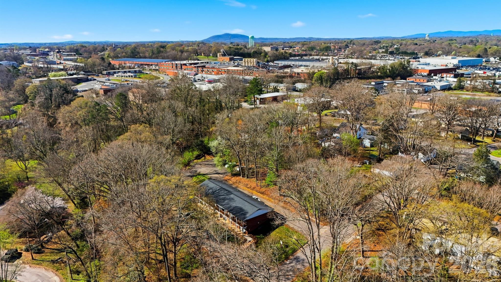 Apartment at 1075 7th Avenue NW, Hickory, photo 13 of 13