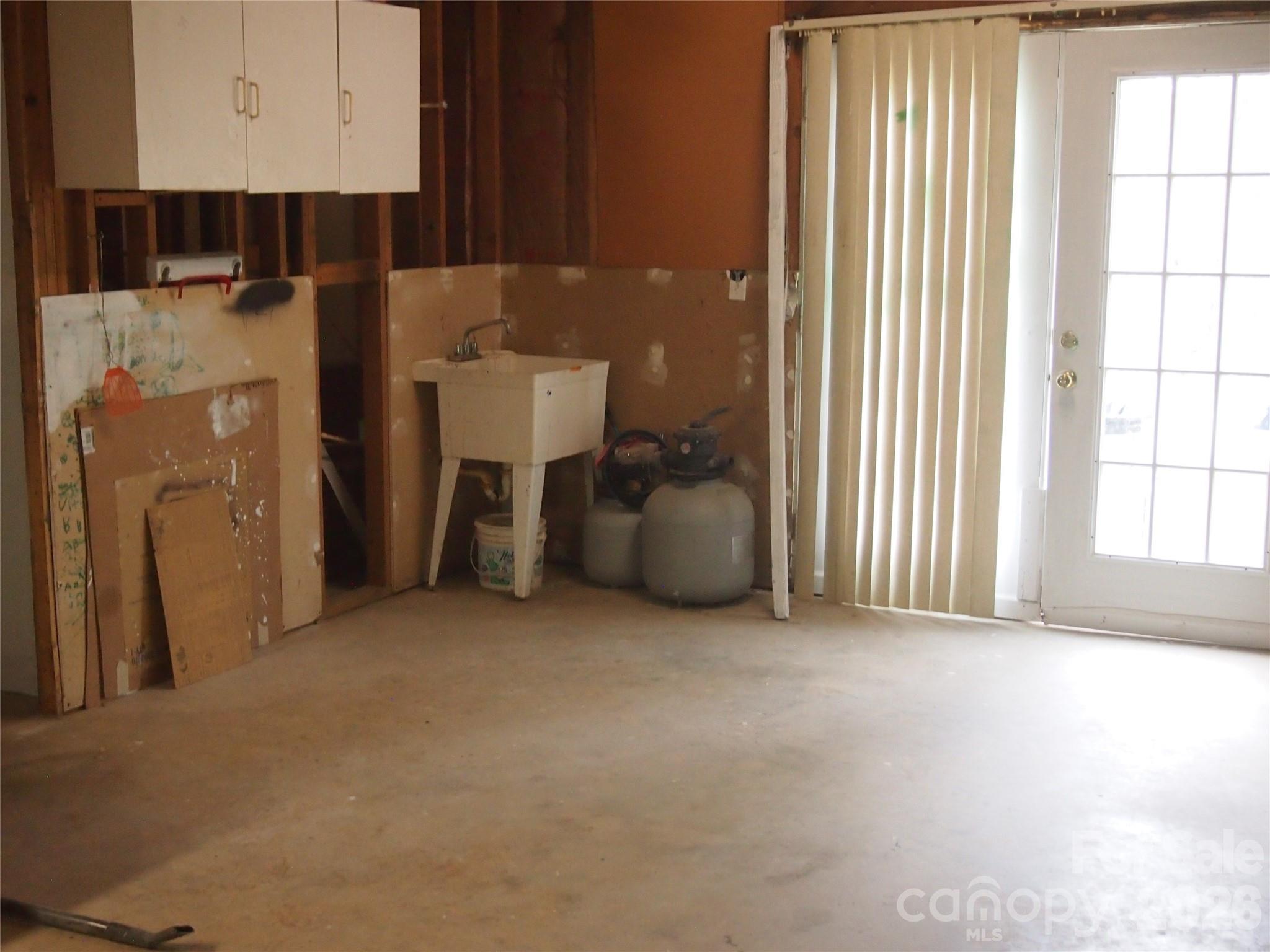 Downstairs workspace view 2 - 5164 Ralph Winchester Road, Lenoir