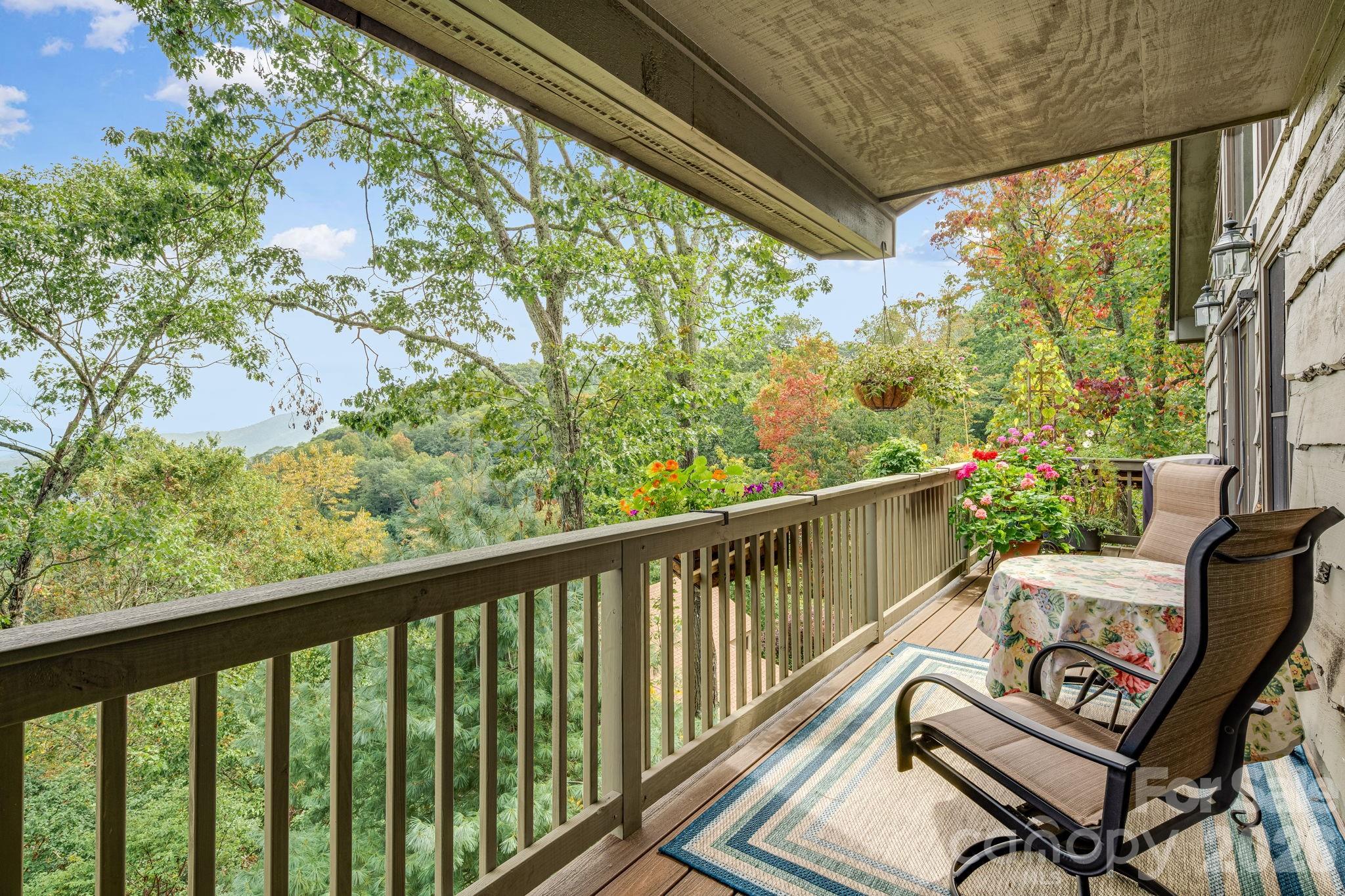 Condominium at 133 Club House Drive, Burnsville, photo 26 of 33