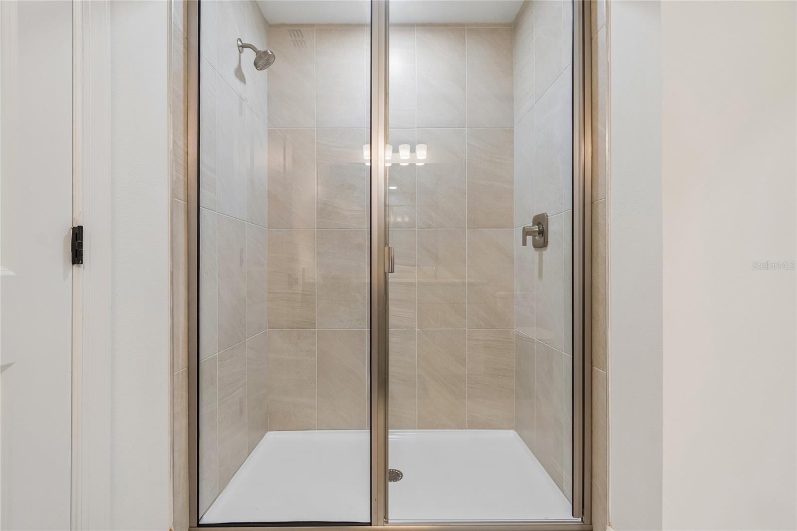 Bath-Photo description represents the model home of same floor plan. - 17736 BROADLEAF LOOP, VENICE
