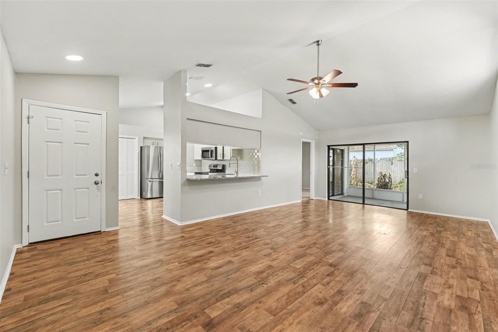 Single Family Residence at 638 LAKE DEXTER CIR, WINTER HAVEN, photo 9 of 25