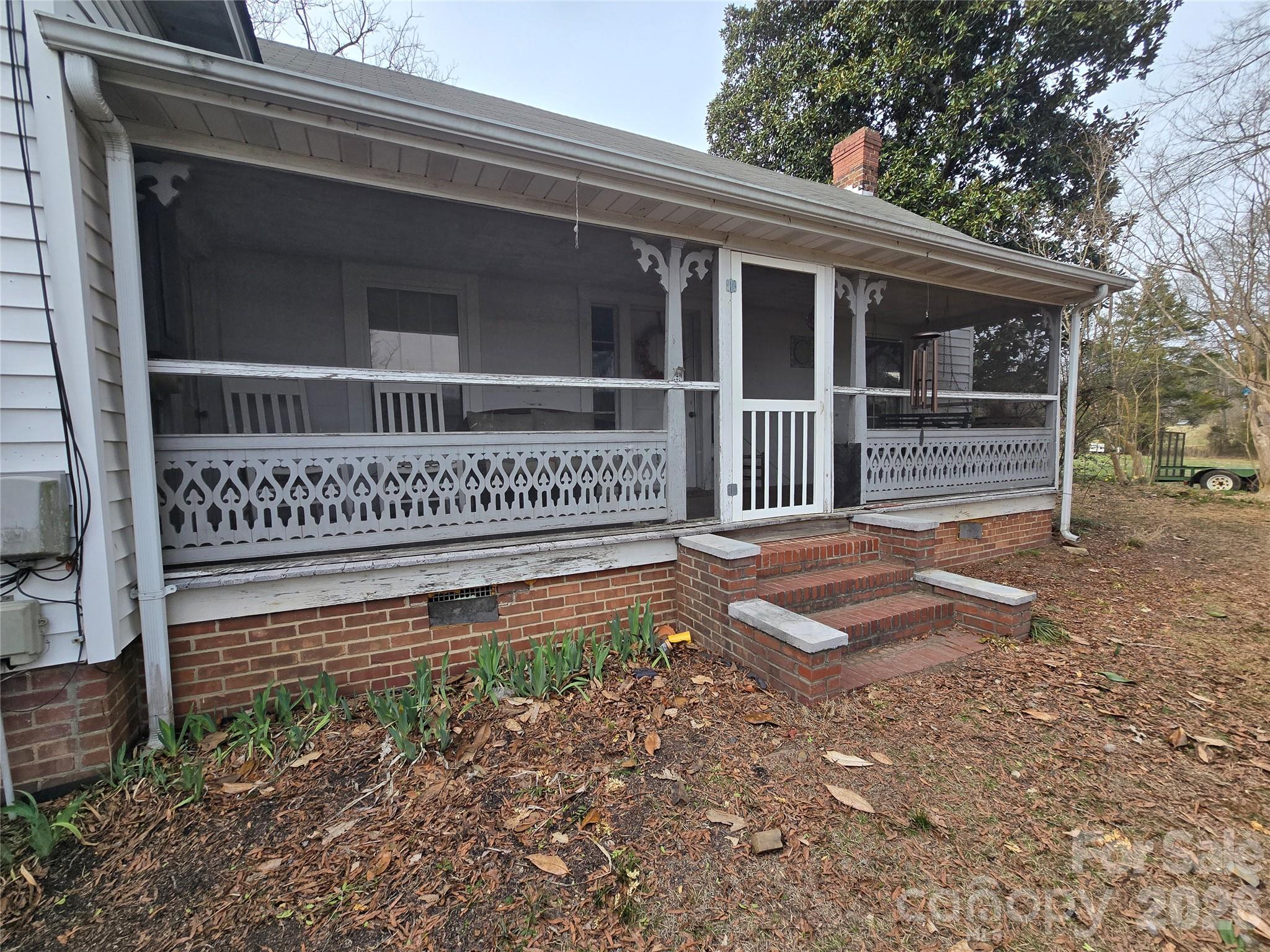 Single Family Residence at 32547 Valley Drive, Albemarle, photo 2 of 39
