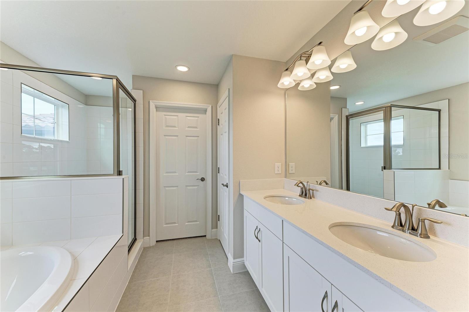 Single Family Residence at 8509 DOVE BOG TER, PARRISH, photo 8 of 40