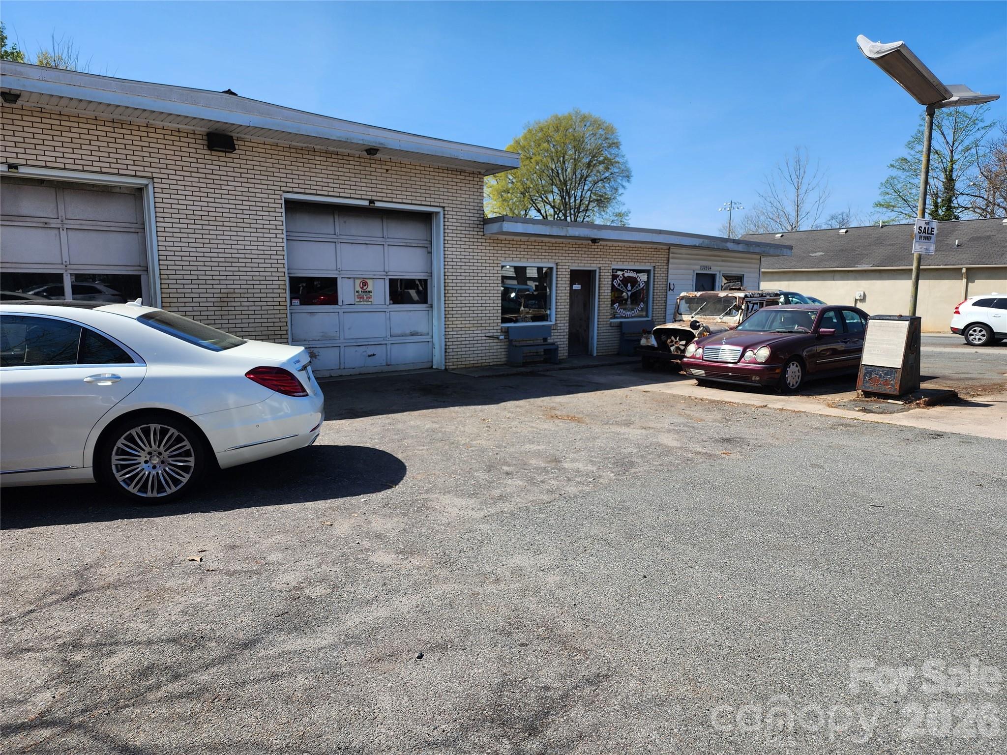 20904 Catawba Avenue