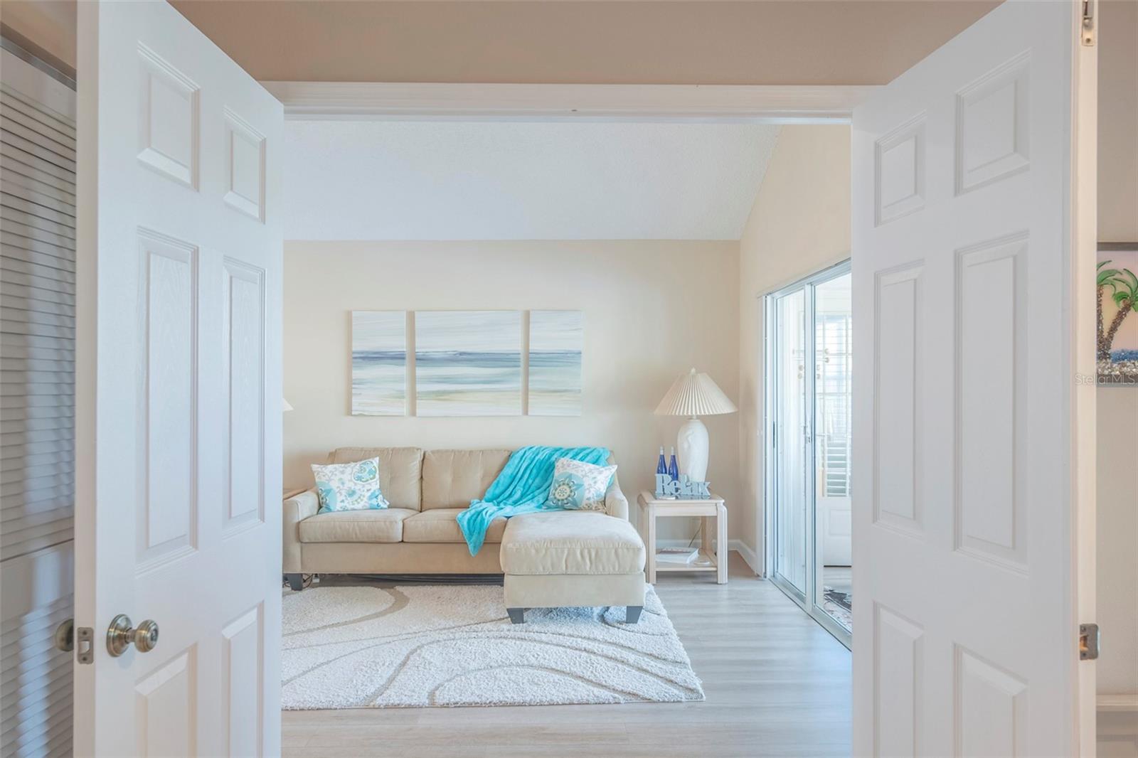 Enter the living room from the third bedroom. - 425 CERROMAR TER #459, VENICE