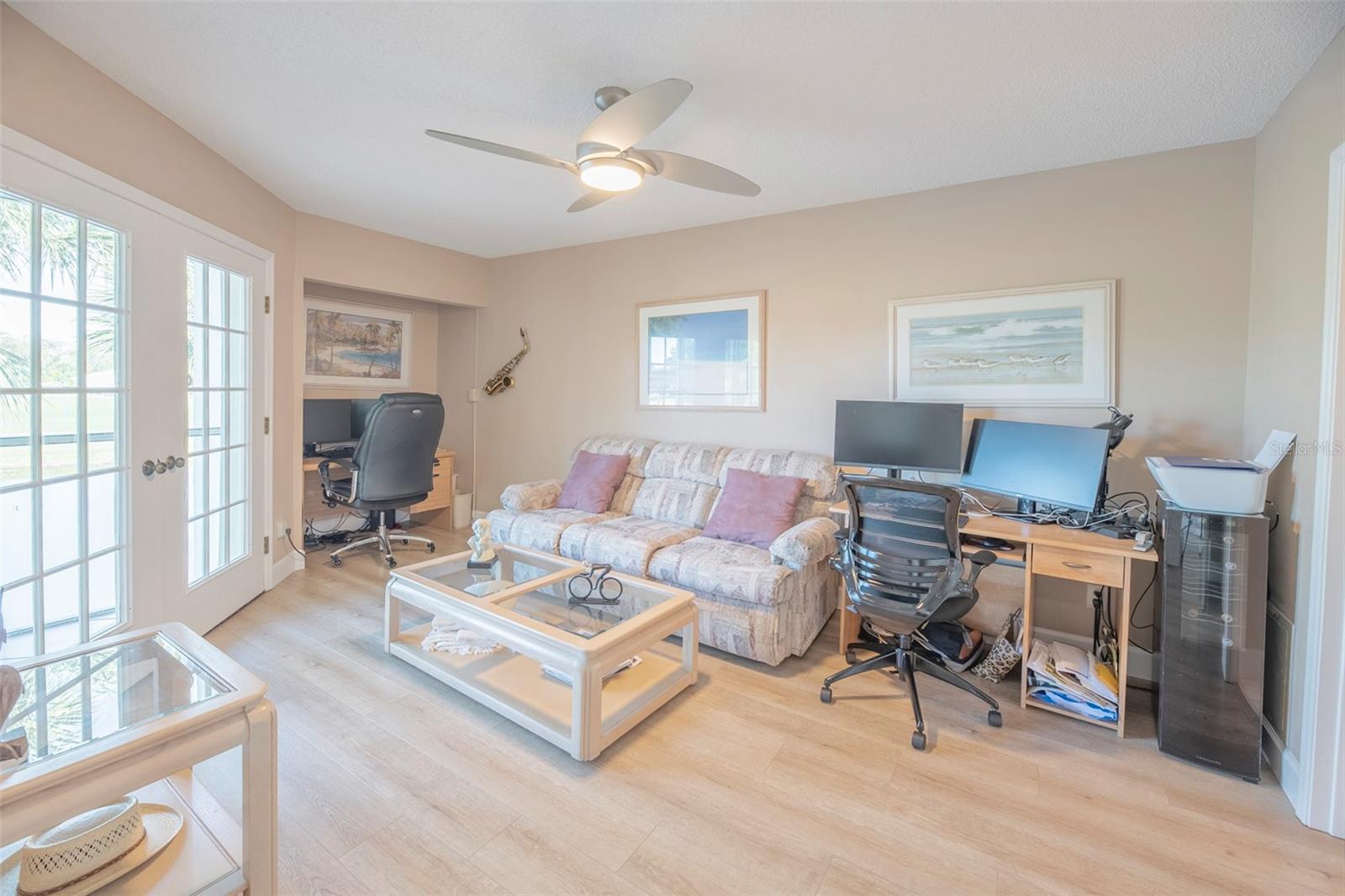 Third bedroom, office, den or flex space. - 425 CERROMAR TER #459, VENICE
