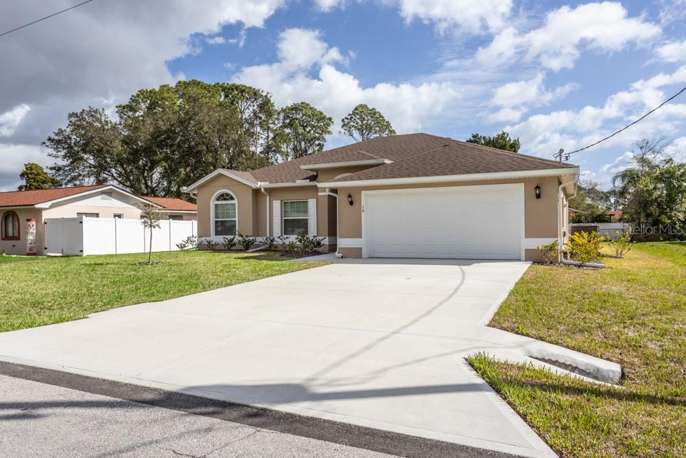 Single Family Residence at 10 FISCHER LN, PALM COAST, photo 2 of 37