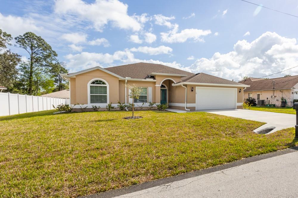 Single Family Residence at 10 FISCHER LN, PALM COAST, photo 3 of 37