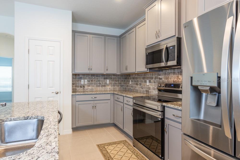 Single Family Residence at 10 FISCHER LN, PALM COAST, photo 10 of 37