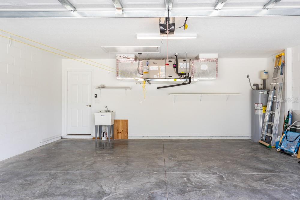 2 car garage - 10 FISCHER LN, PALM COAST