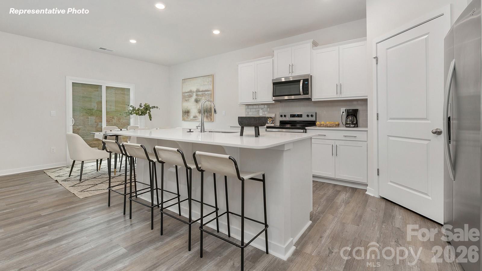 Single Family Residence at 484 Dazzle Loop, Newton, photo 2 of 28