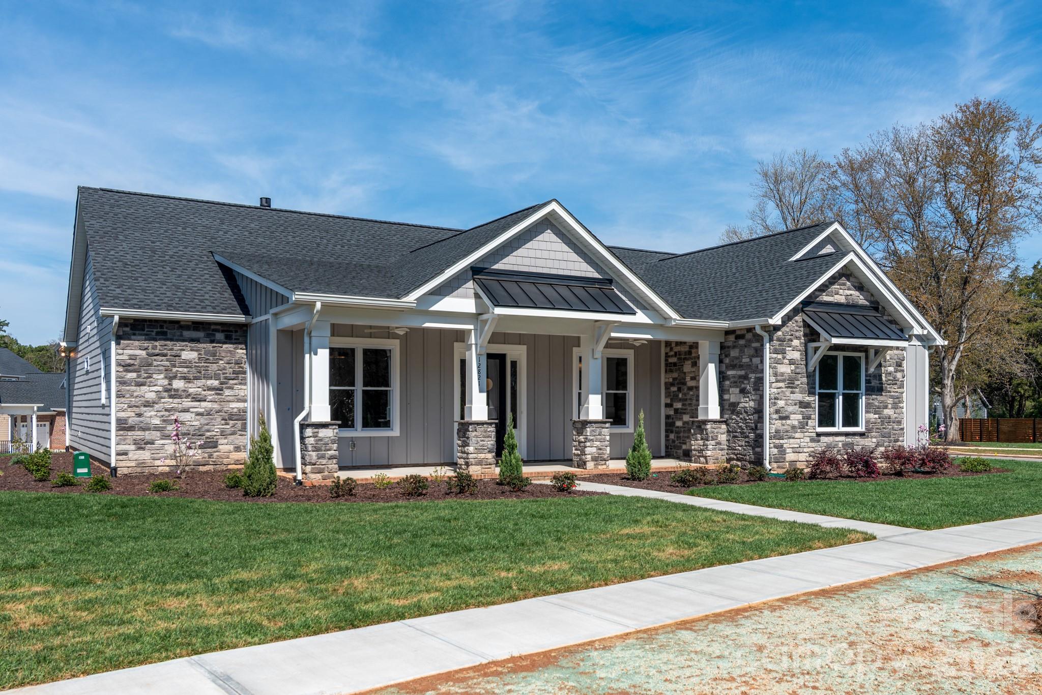 Single Family Residence at 12821 Mayes Road, Huntersville, photo 3 of 48