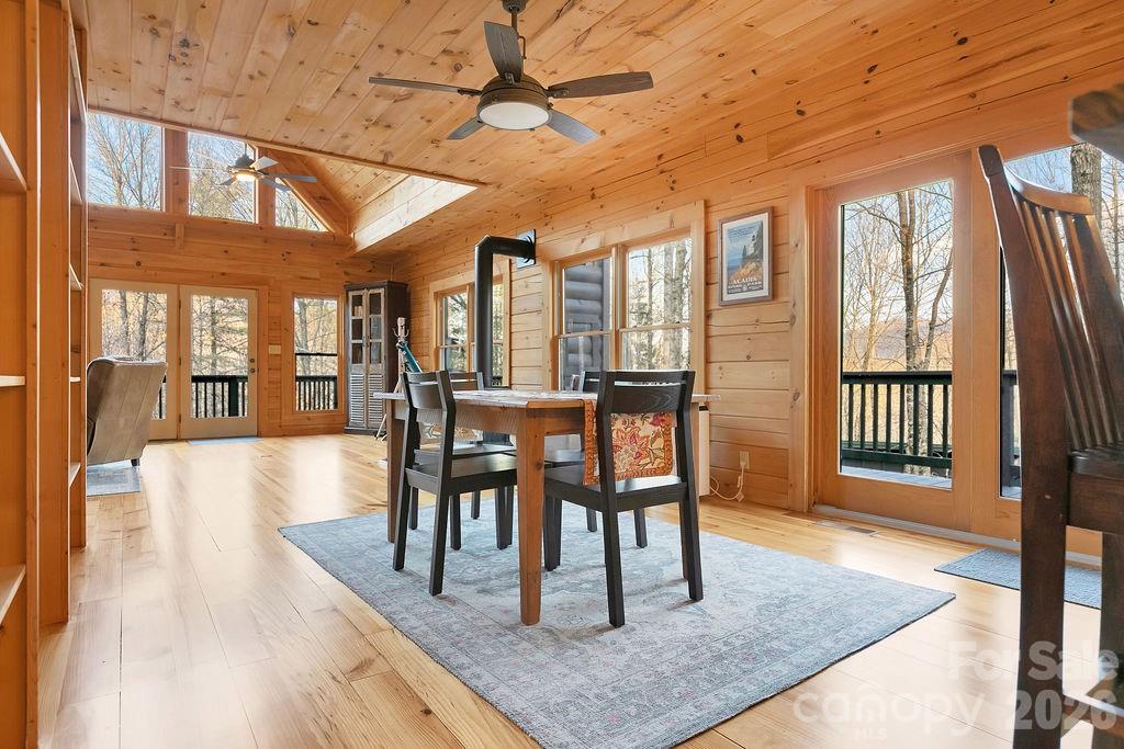 Single Family Residence at 130 Greenfield Circle, Brevard, photo 15 of 48