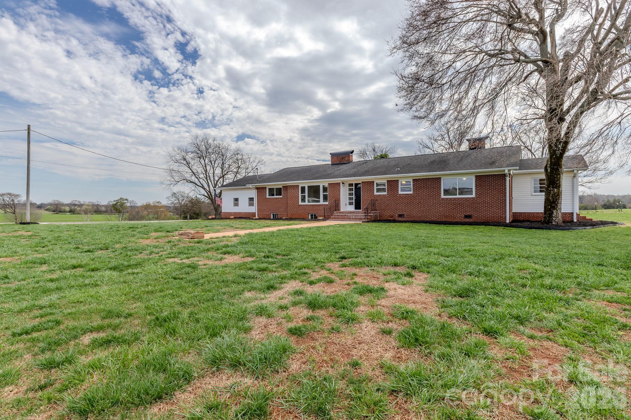 1217 Daniels Road
