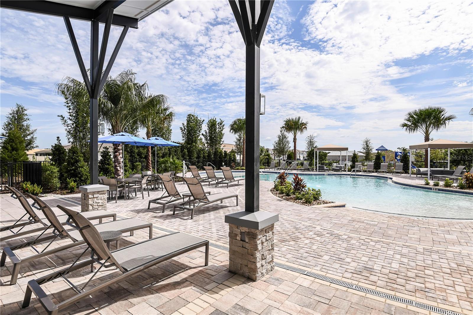 Covered Seating - 5030 123RD AVE E, PARRISH