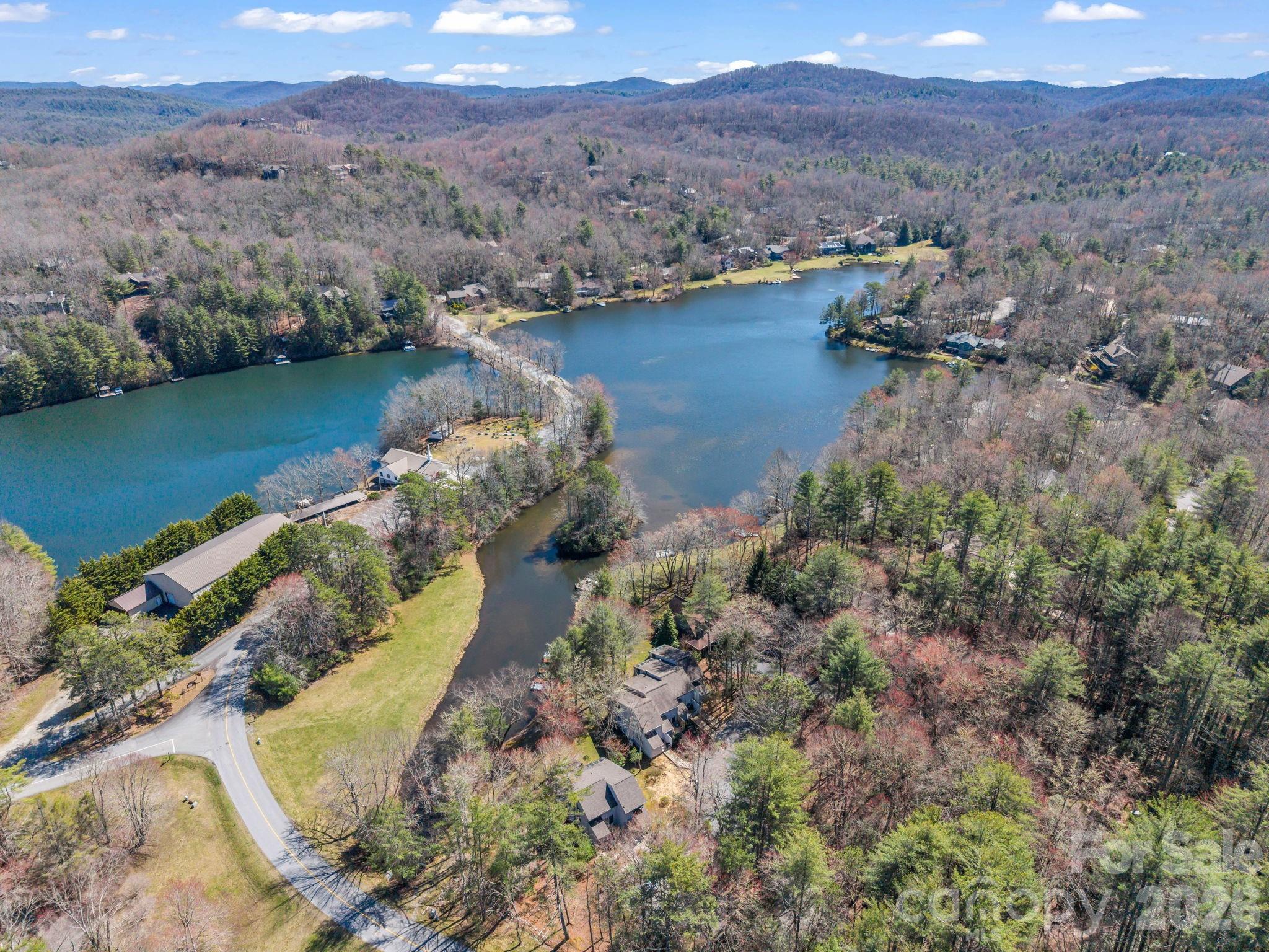 Townhouse at 45 Lakeside Villas Drive, Brevard, photo 30 of 35