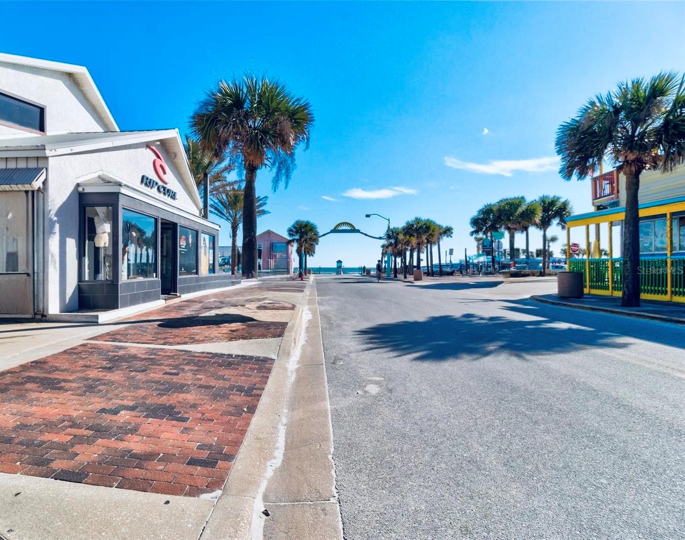 Beach Ramp Ocean - 510 FLAGLER AVE, NEW SMYRNA BEACH