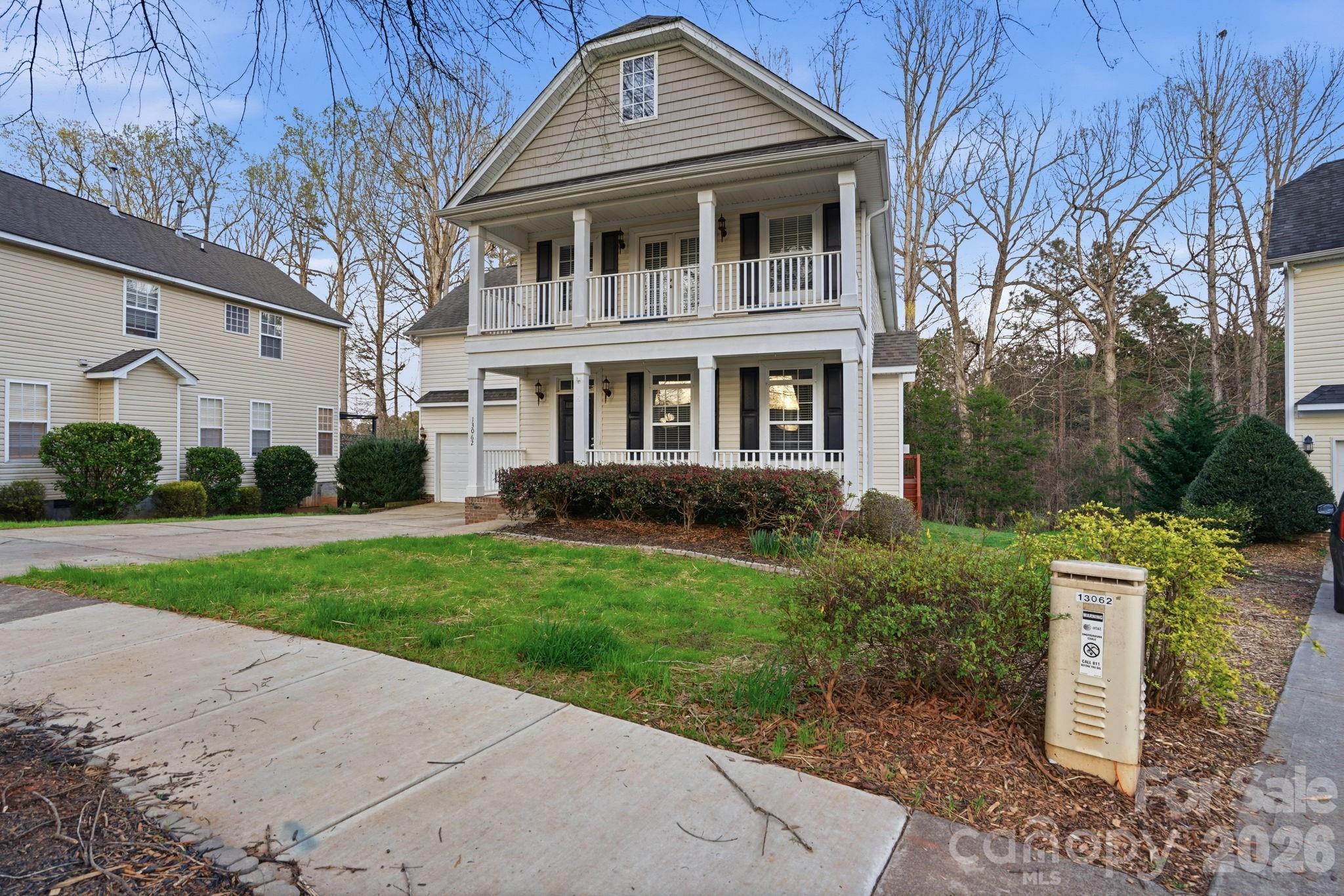 Single Family Residence at 13062 Windy Lea Lane, Huntersville, photo 3 of 48