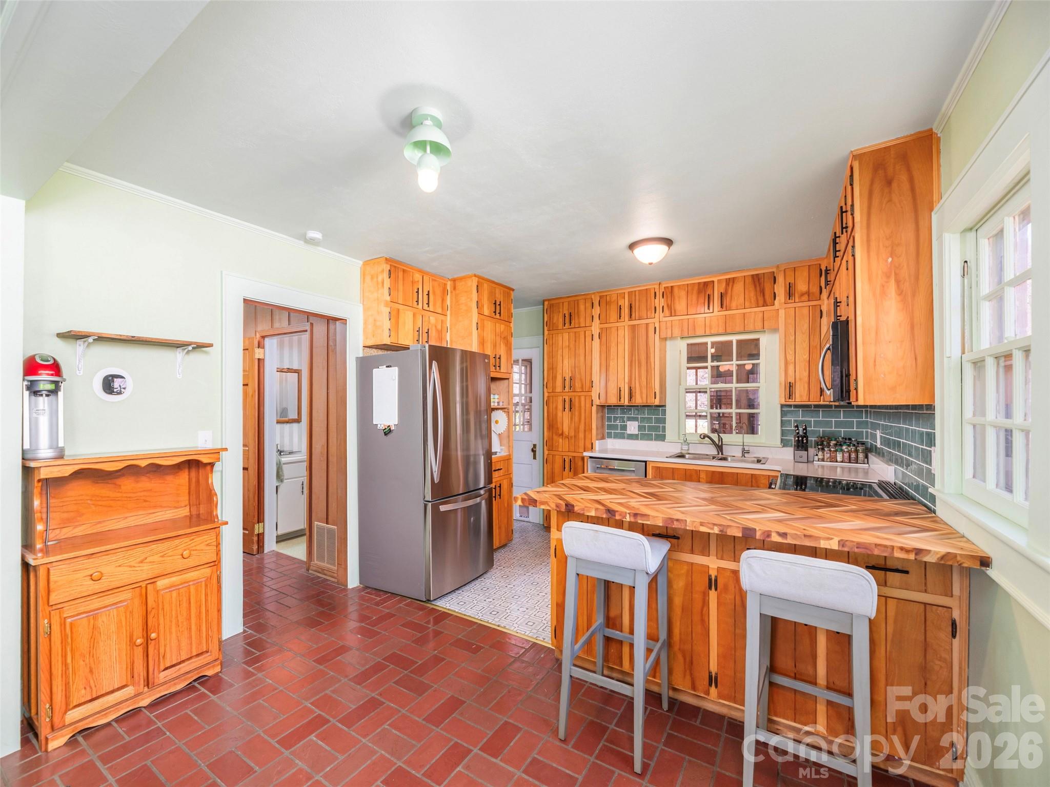 Single Family Residence at 20 Zemery Lane, Waynesville, photo 10 of 42