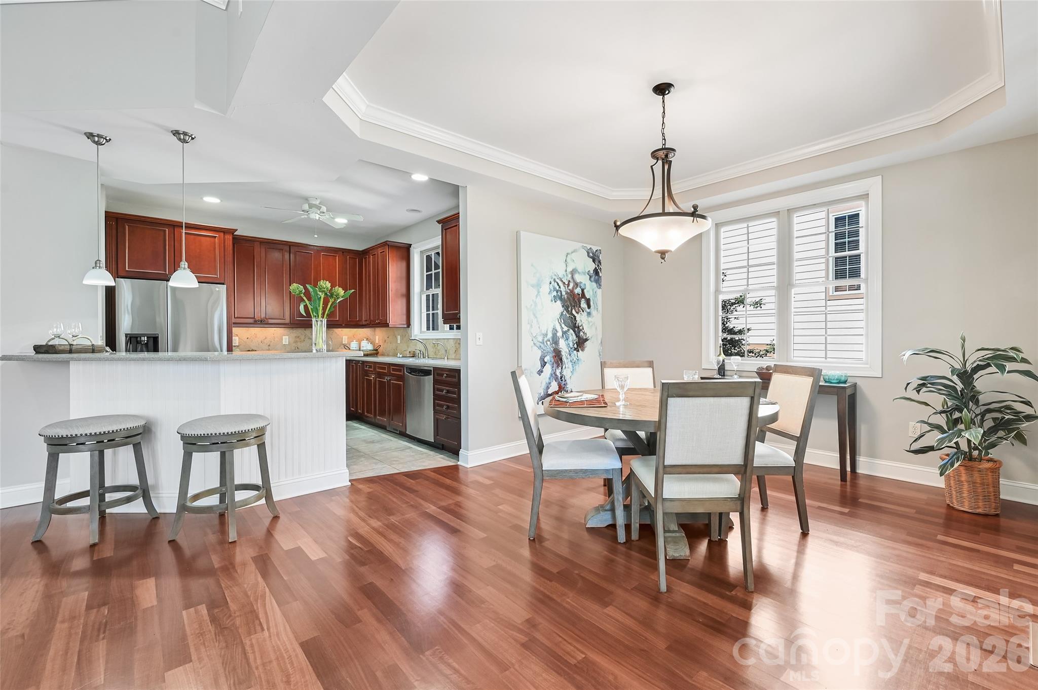 Single Family Residence at 43 S Kuykendall Court, Hendersonville, photo 8 of 36