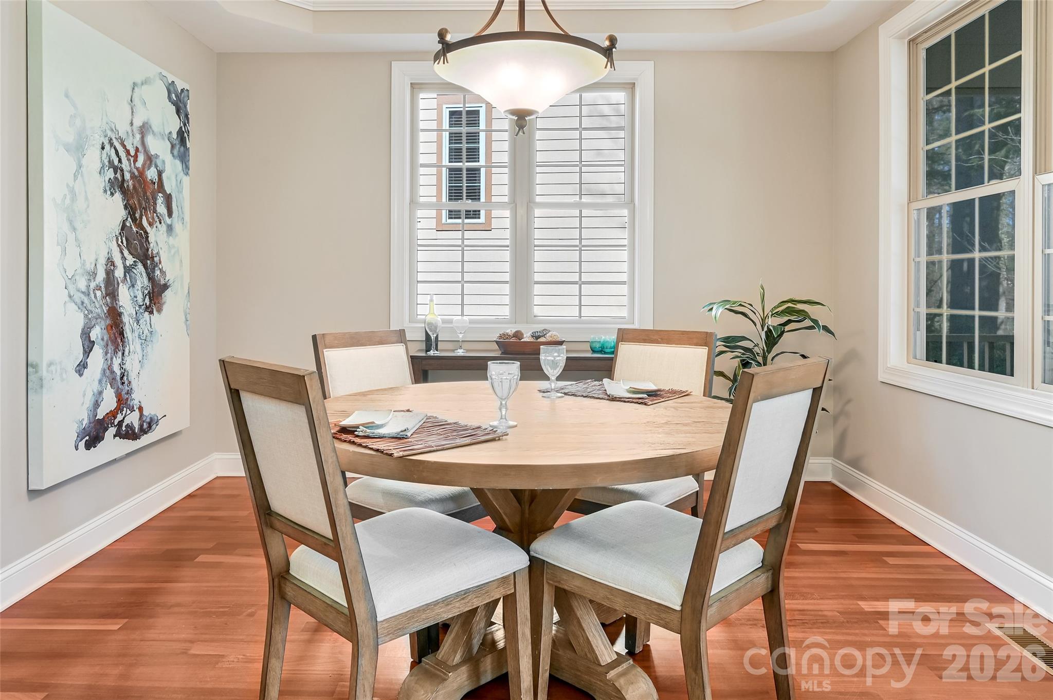 Single Family Residence at 43 S Kuykendall Court, Hendersonville, photo 9 of 36