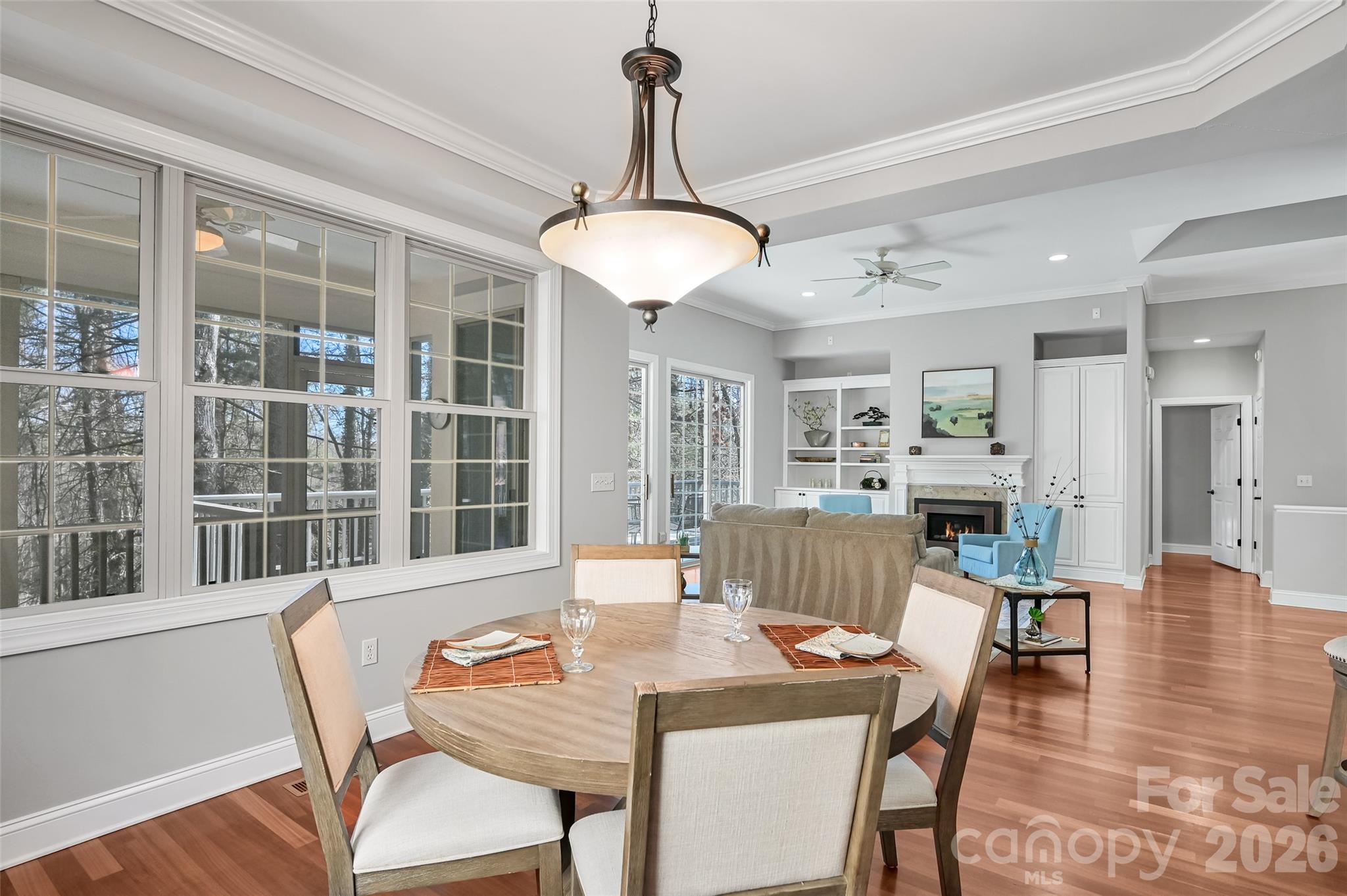 Single Family Residence at 43 S Kuykendall Court, Hendersonville, photo 11 of 36