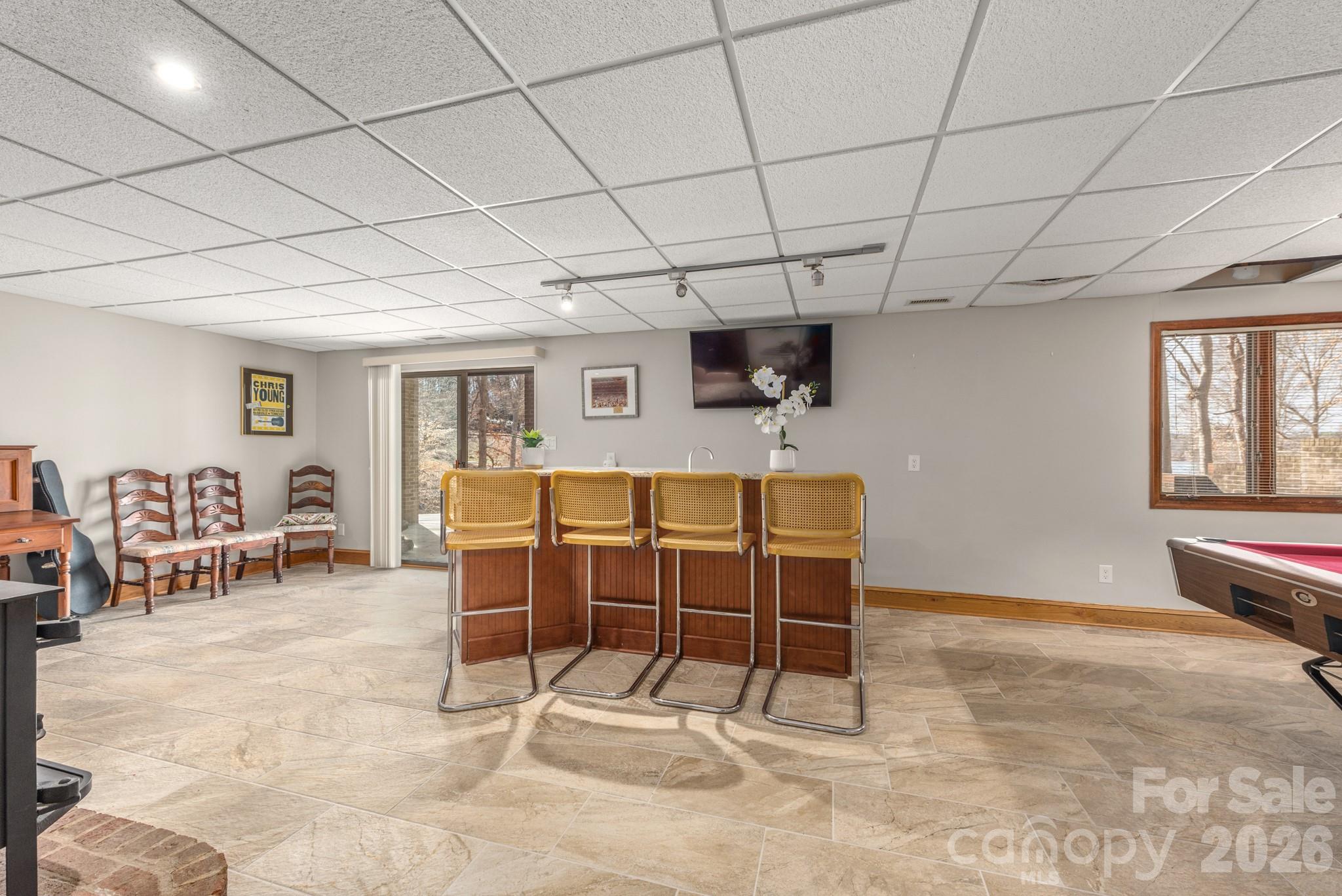Large bar area access to lake - 151 Bridlewood Drive, Mooresville