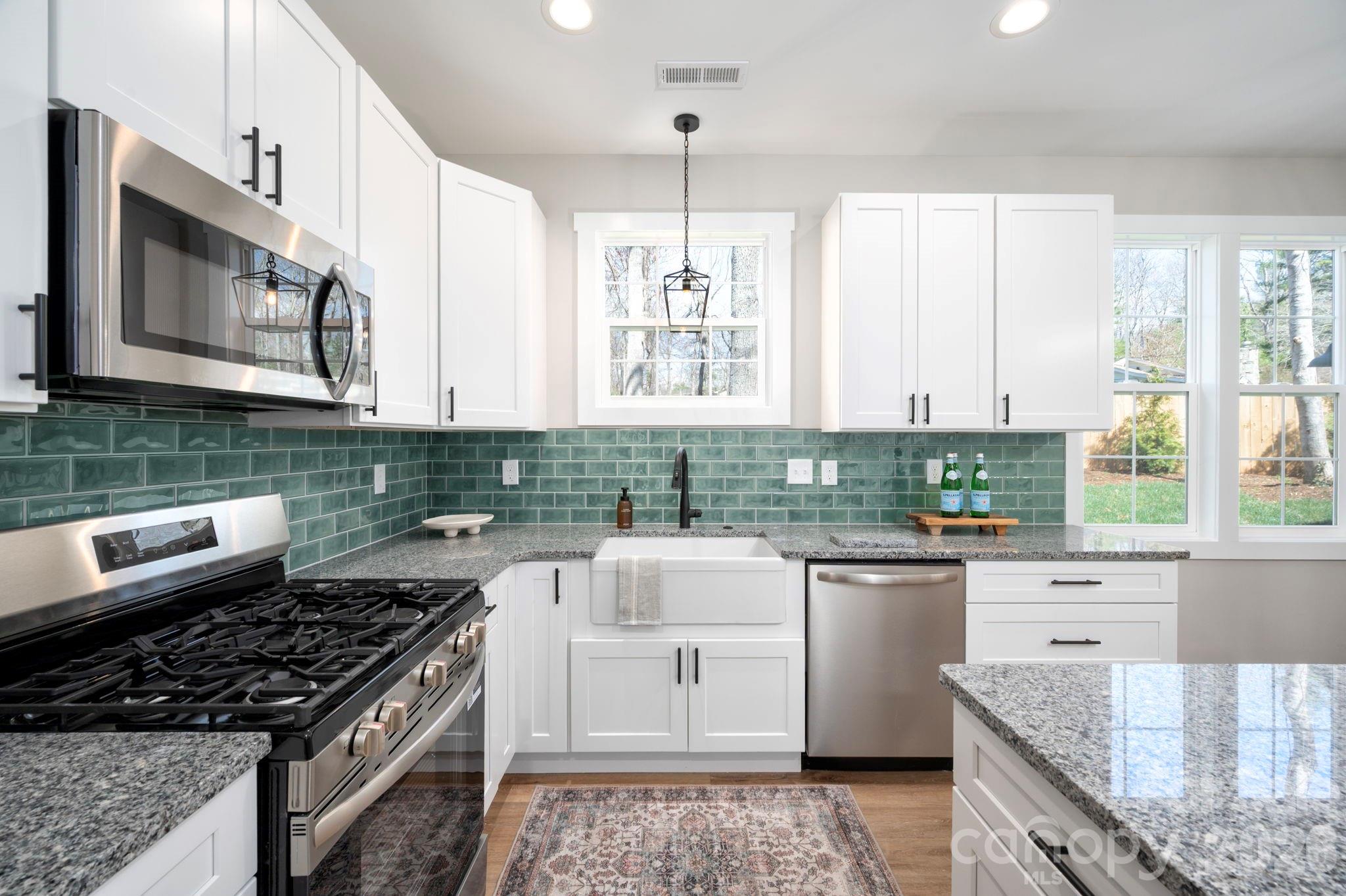 Beautifully Finished Kitchen with Granite Counters - 9 Myrtle Lee Cove, Arden