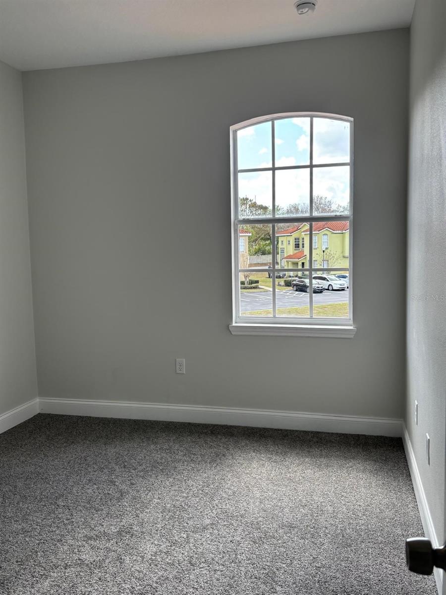 Townhouse at 427 MADISON CIR, DAVENPORT, photo 16 of 21