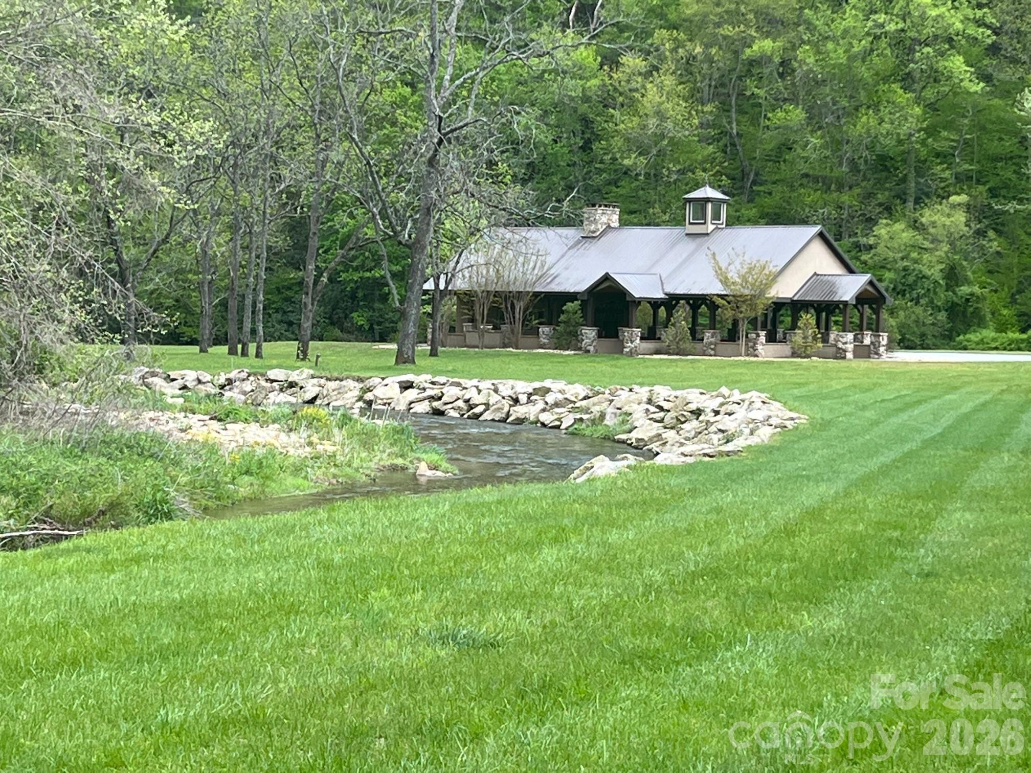 clubhouse - 531 Roca Vista Drive, Lenoir