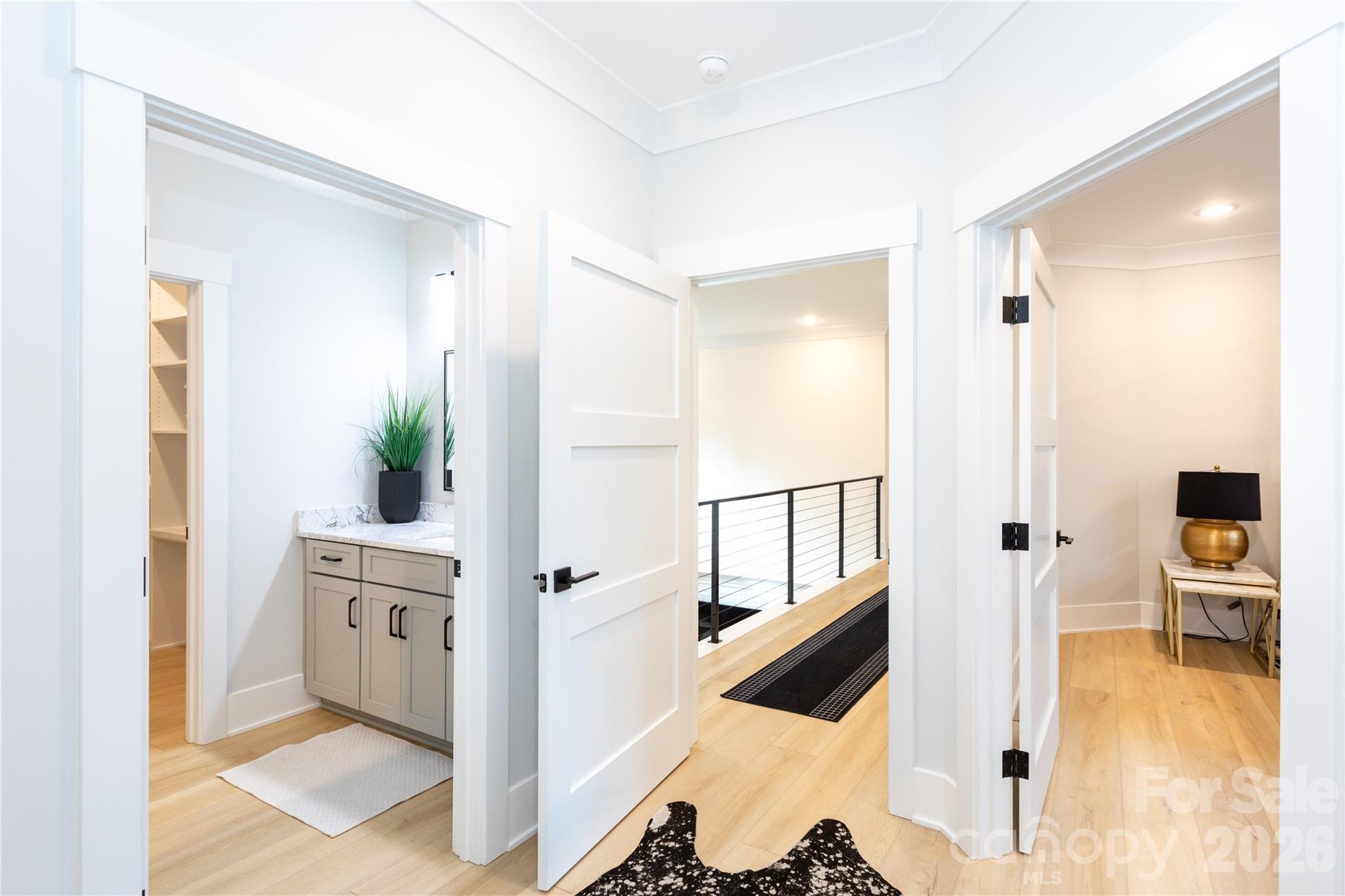 Entrance to junior suite - 124 Direct Drive, Mooresville