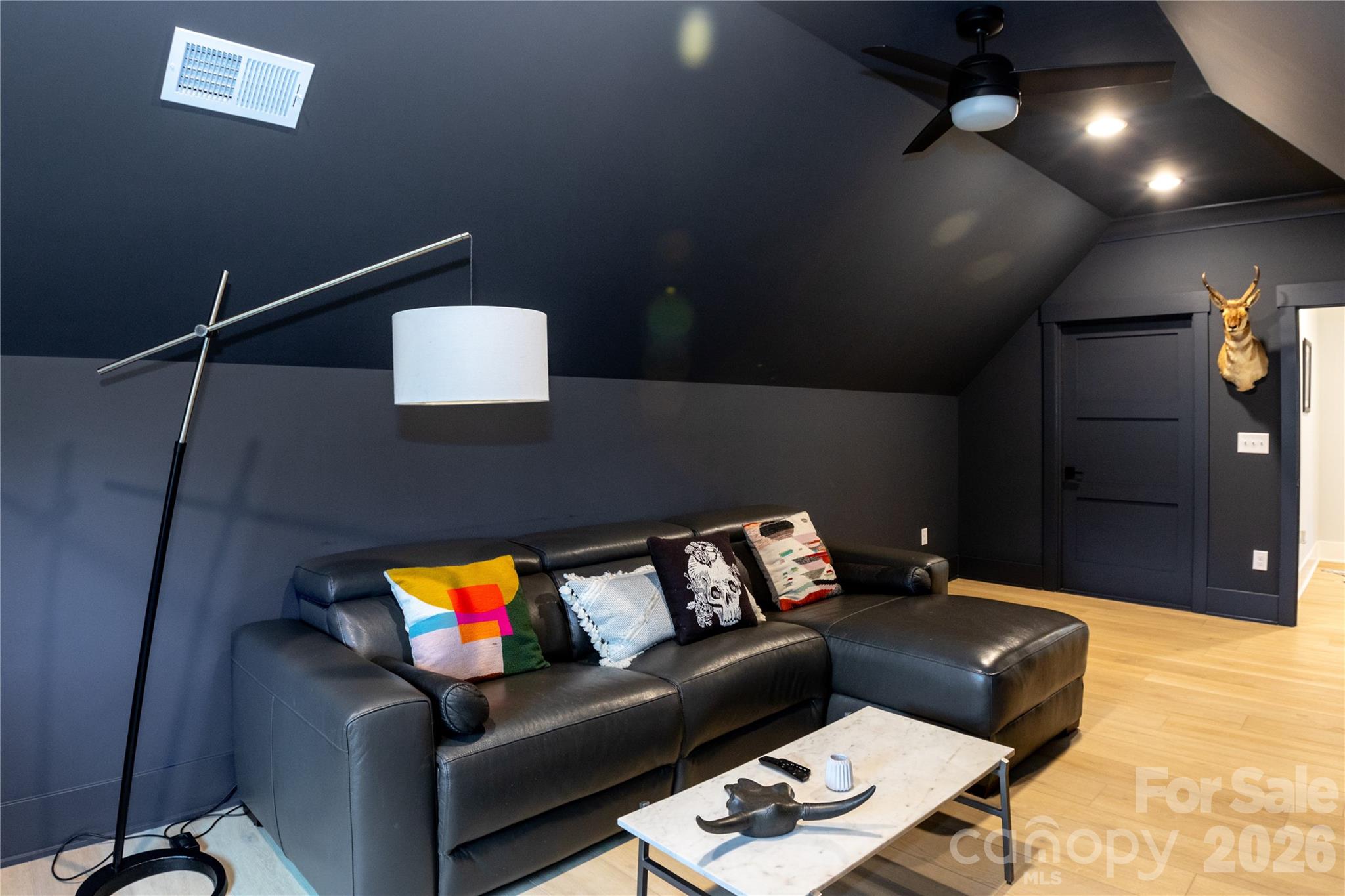 Suite bonus room - 124 Direct Drive, Mooresville