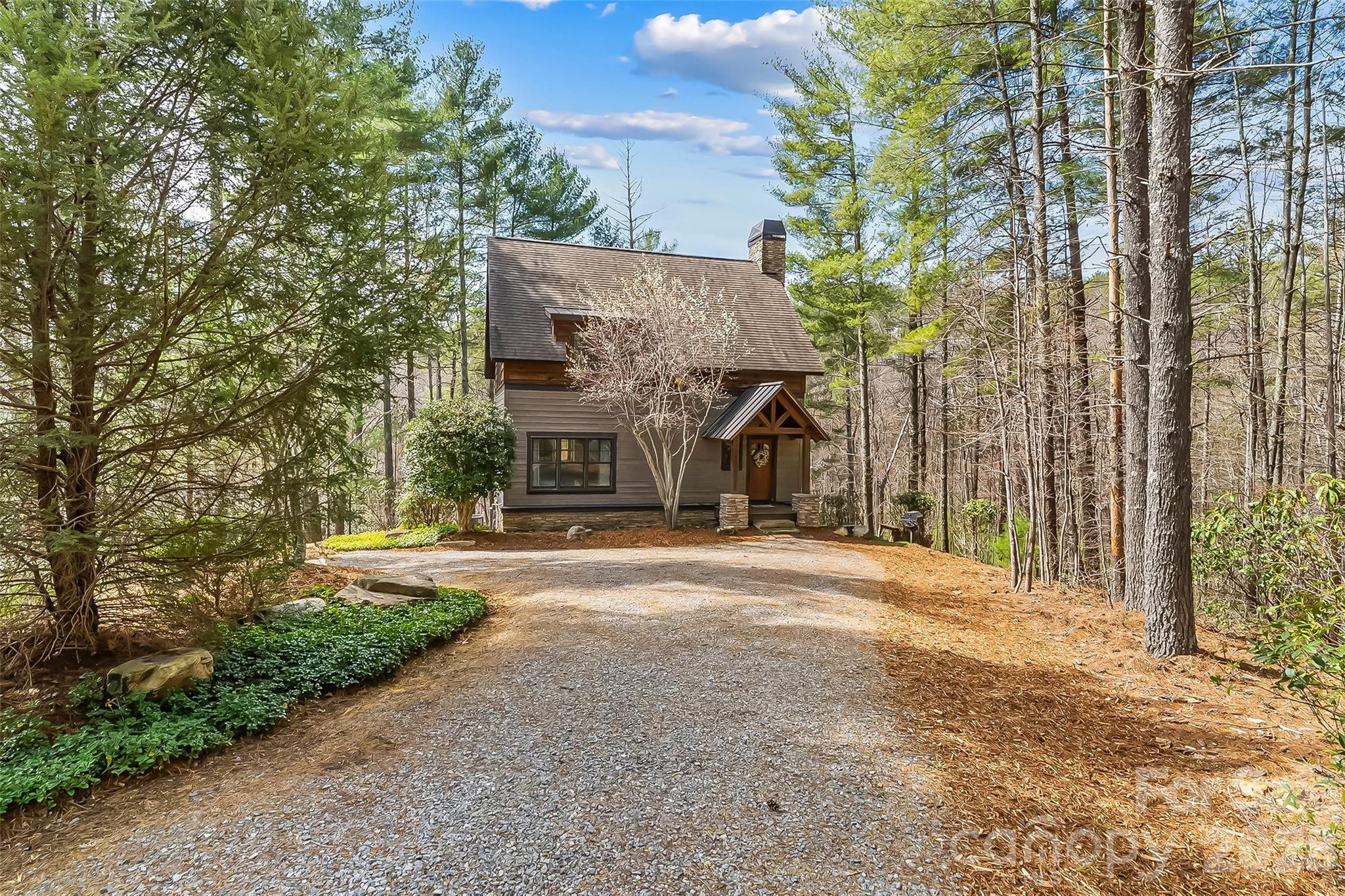 Single Family Residence at 4064 Dense Acre Trail, Nebo, photo 6 of 42