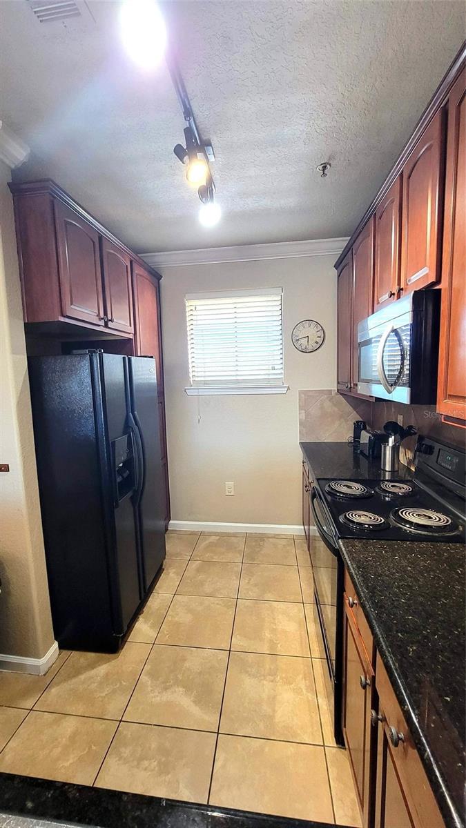 Condominium at 914 CHARO PKWY #123, DAVENPORT, photo 10 of 50