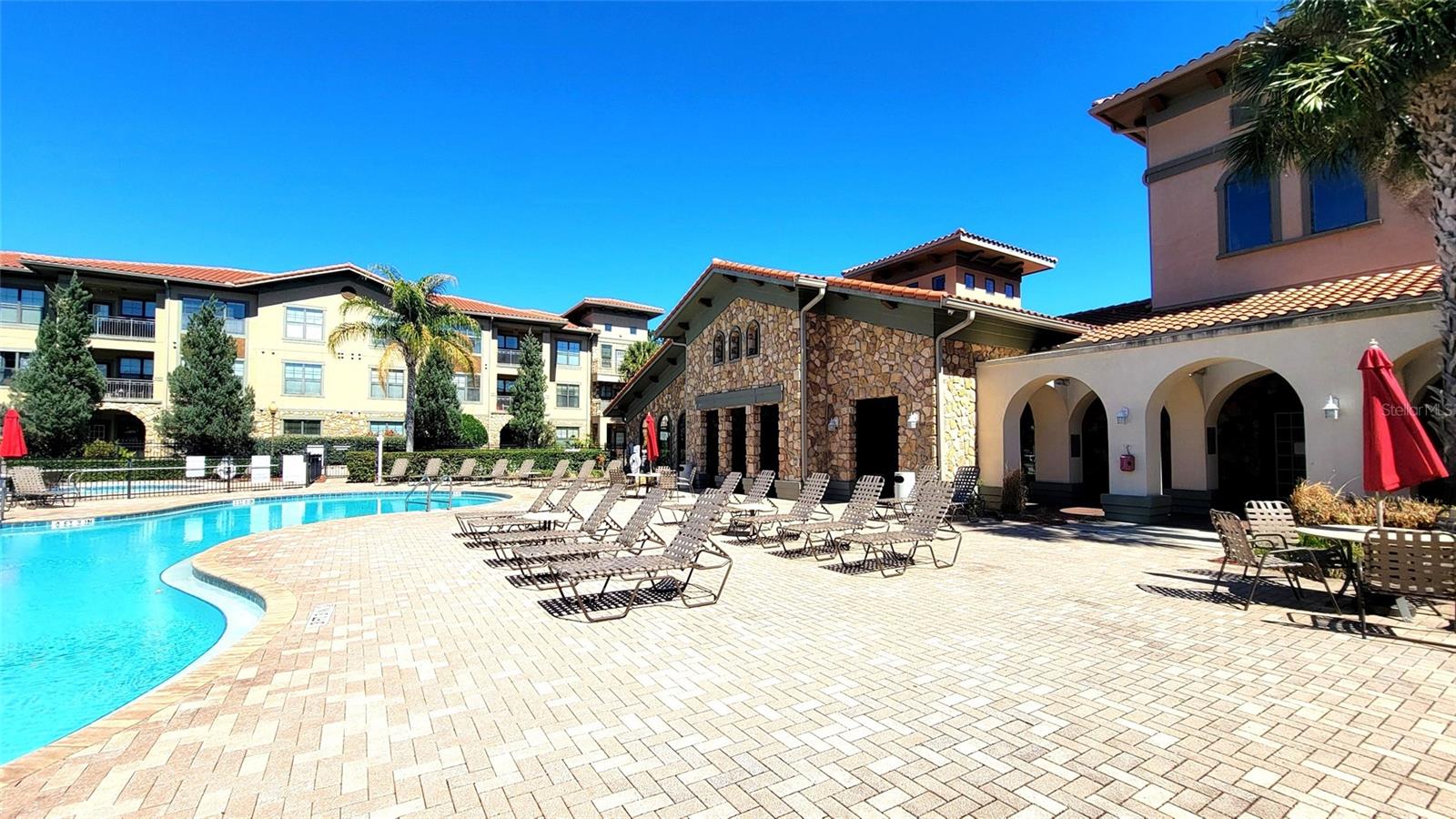 Condominium at 914 CHARO PKWY #123, DAVENPORT, photo 43 of 50
