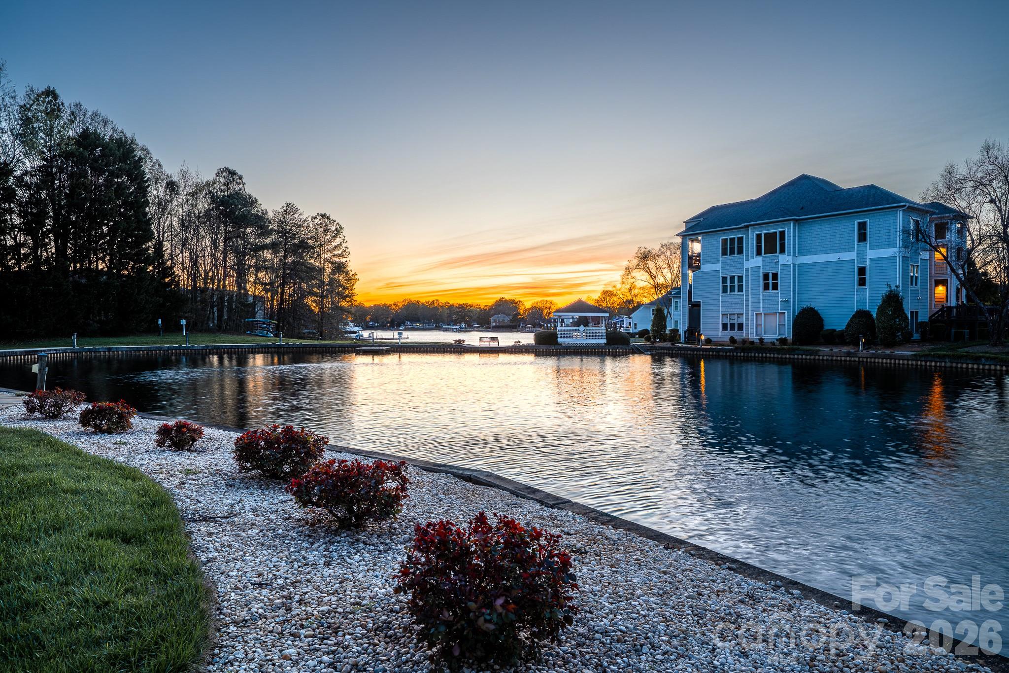 Condominium at 18824 Nautical Drive, Cornelius, photo 41 of 44